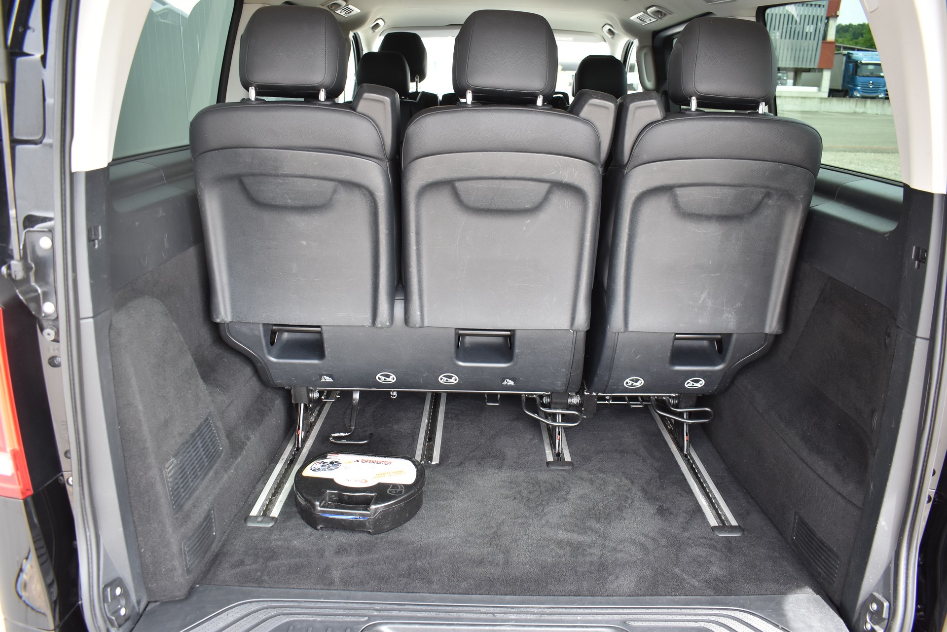 MERCEDES-BENZ Vito 116 CDI Lang Select Tourer 4Matic 9G-Tronic-image-9