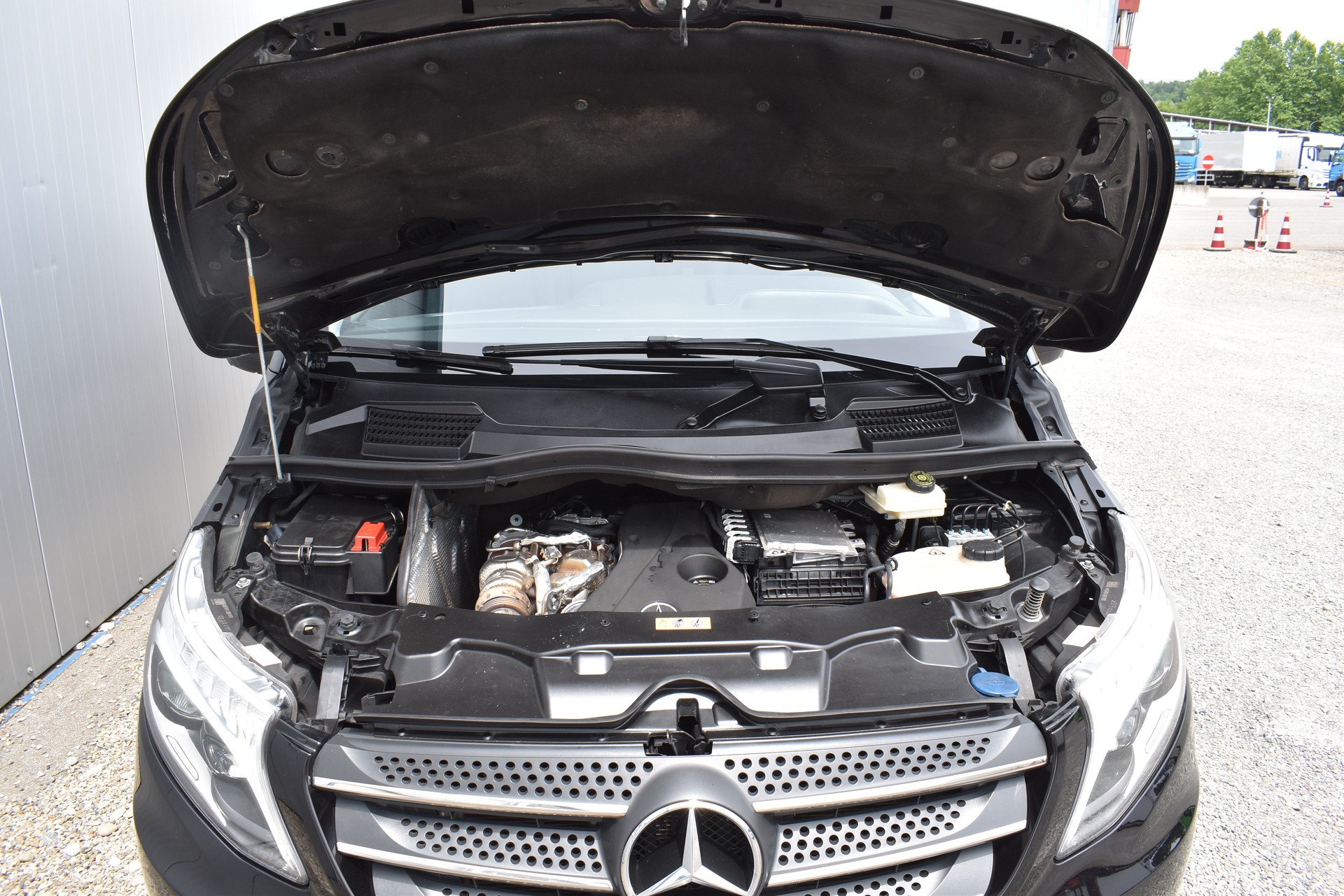MERCEDES-BENZ Vito 116 CDI Lang Select Tourer 4Matic 9G-Tronic-image-6