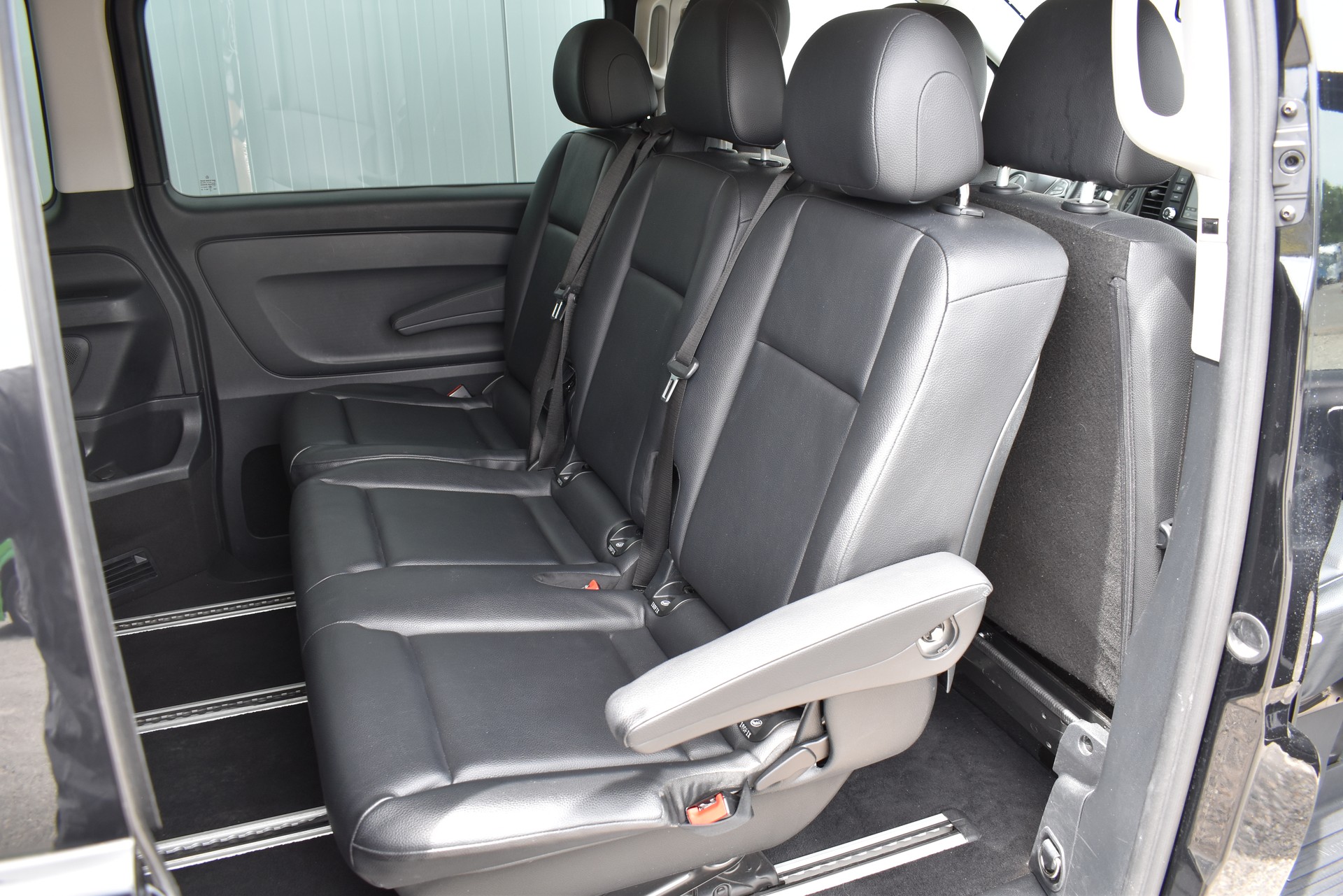 MERCEDES-BENZ Vito 116 CDI Lang Select Tourer 4Matic 9G-Tronic-image-14