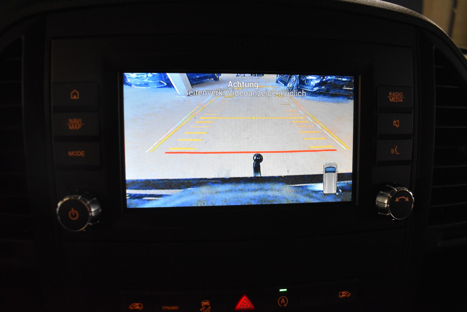 MERCEDES-BENZ Vito 116 CDI Lang Select Tourer 4Matic 9G-Tronic-image-12