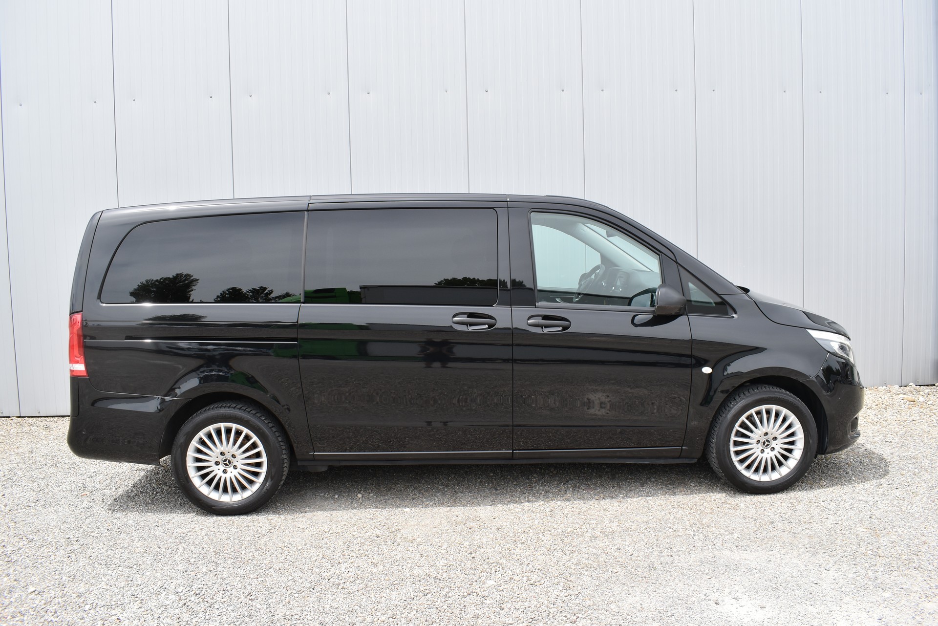 MERCEDES-BENZ Vito 116 CDI Lang Select Tourer 4Matic 9G-Tronic-image-4