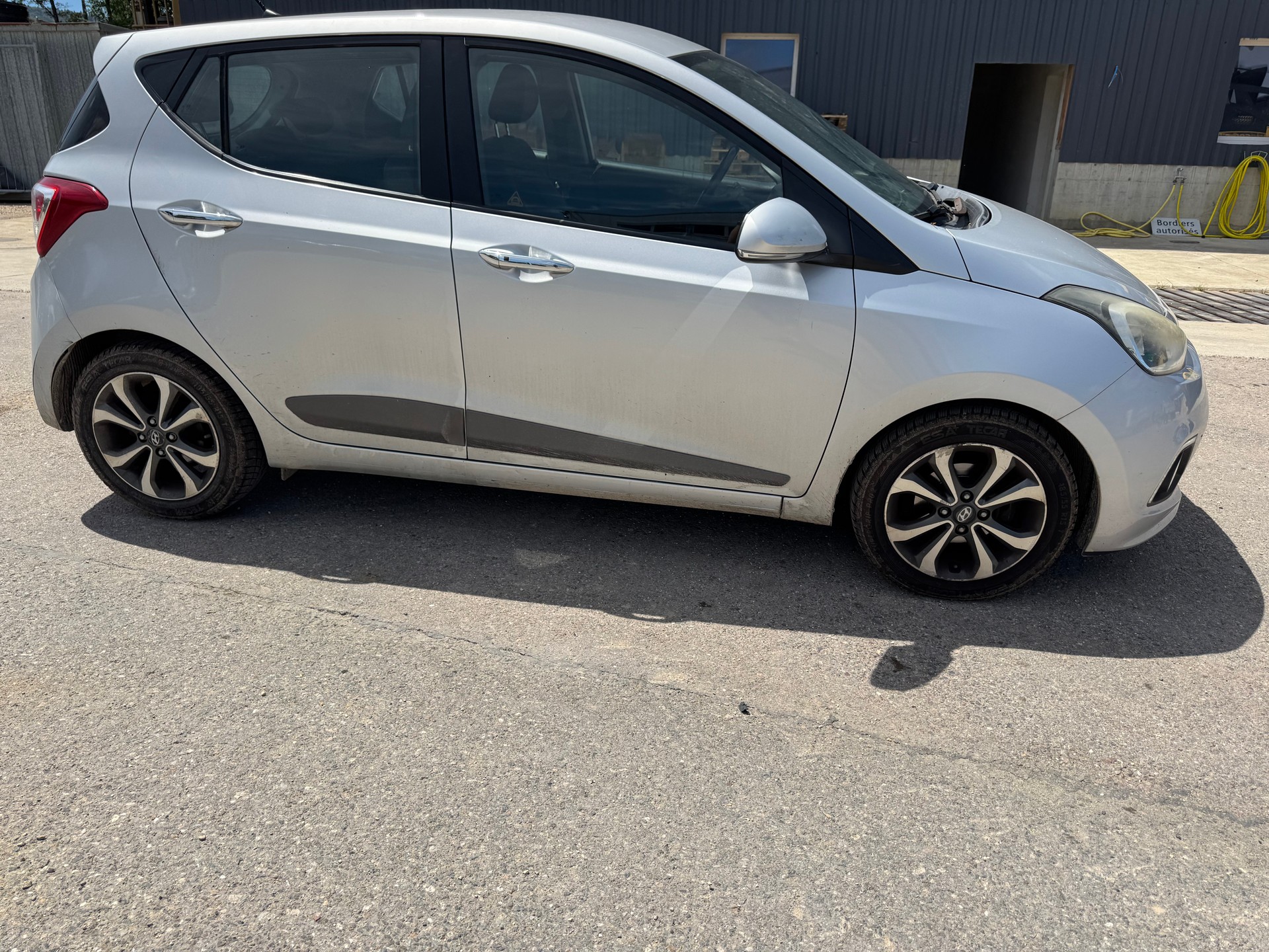 HYUNDAI i10 1.2 Amplia-image-5