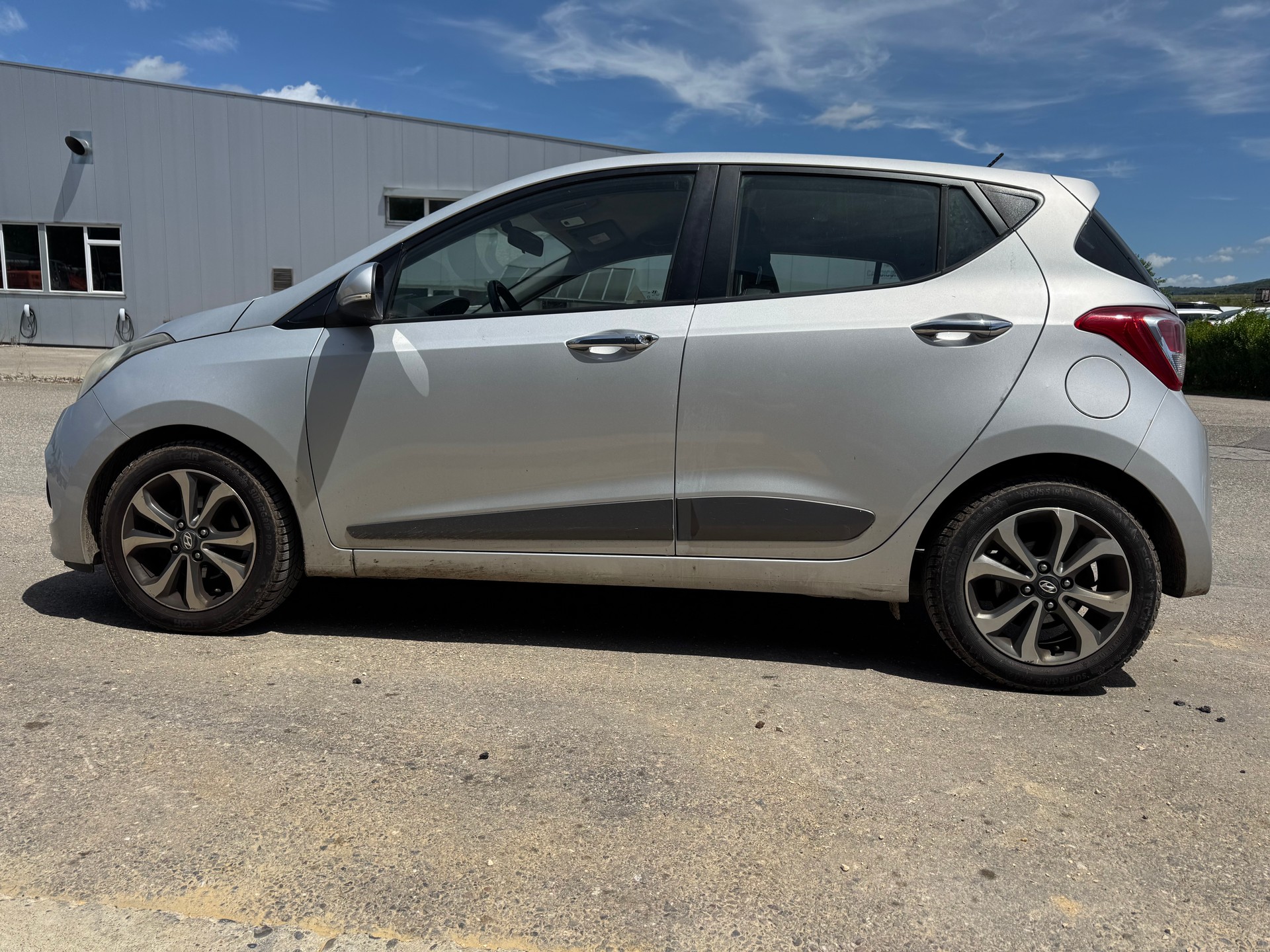 HYUNDAI i10 1.2 Amplia-image-6