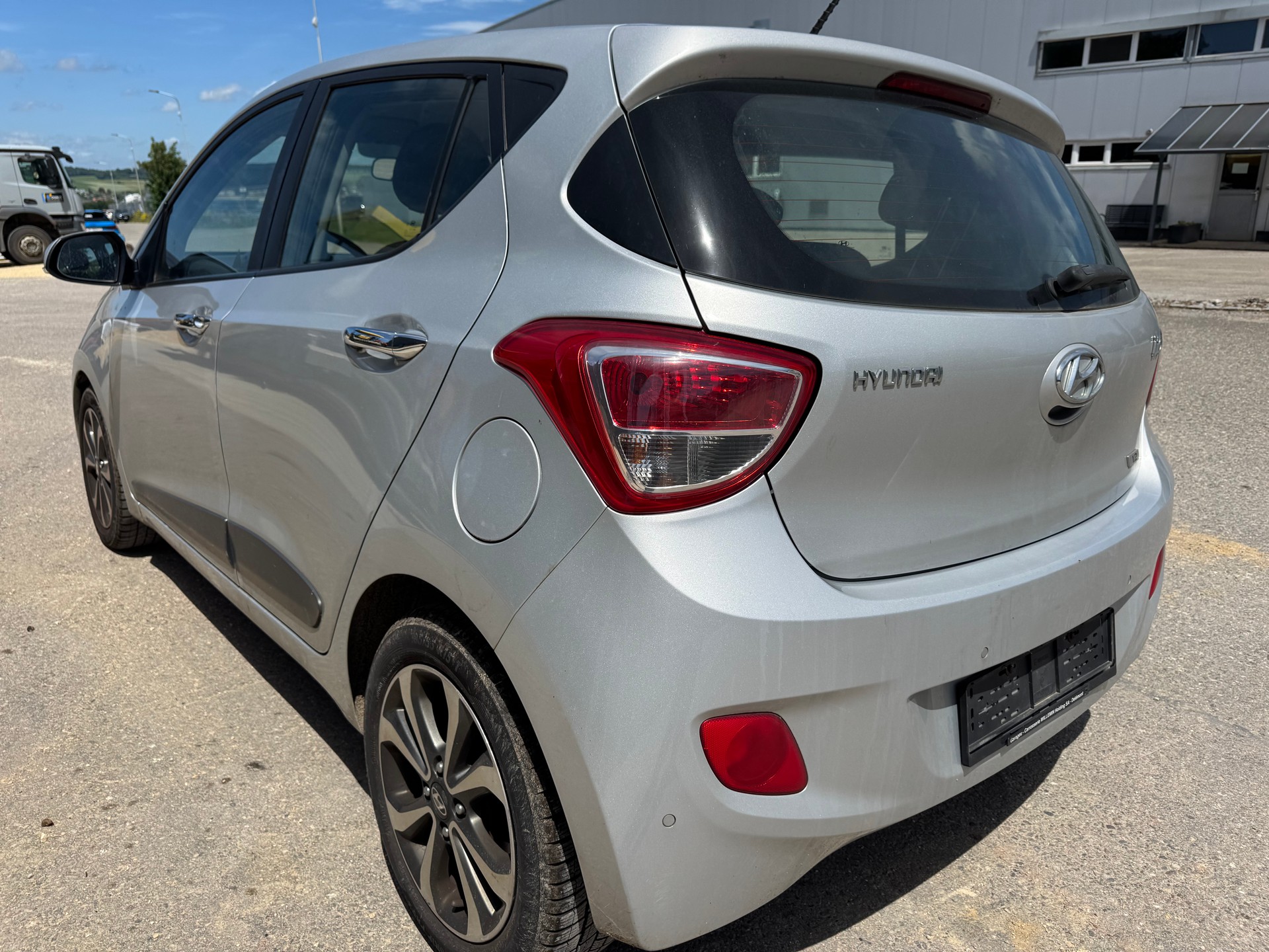 HYUNDAI i10 1.2 Amplia-image-4