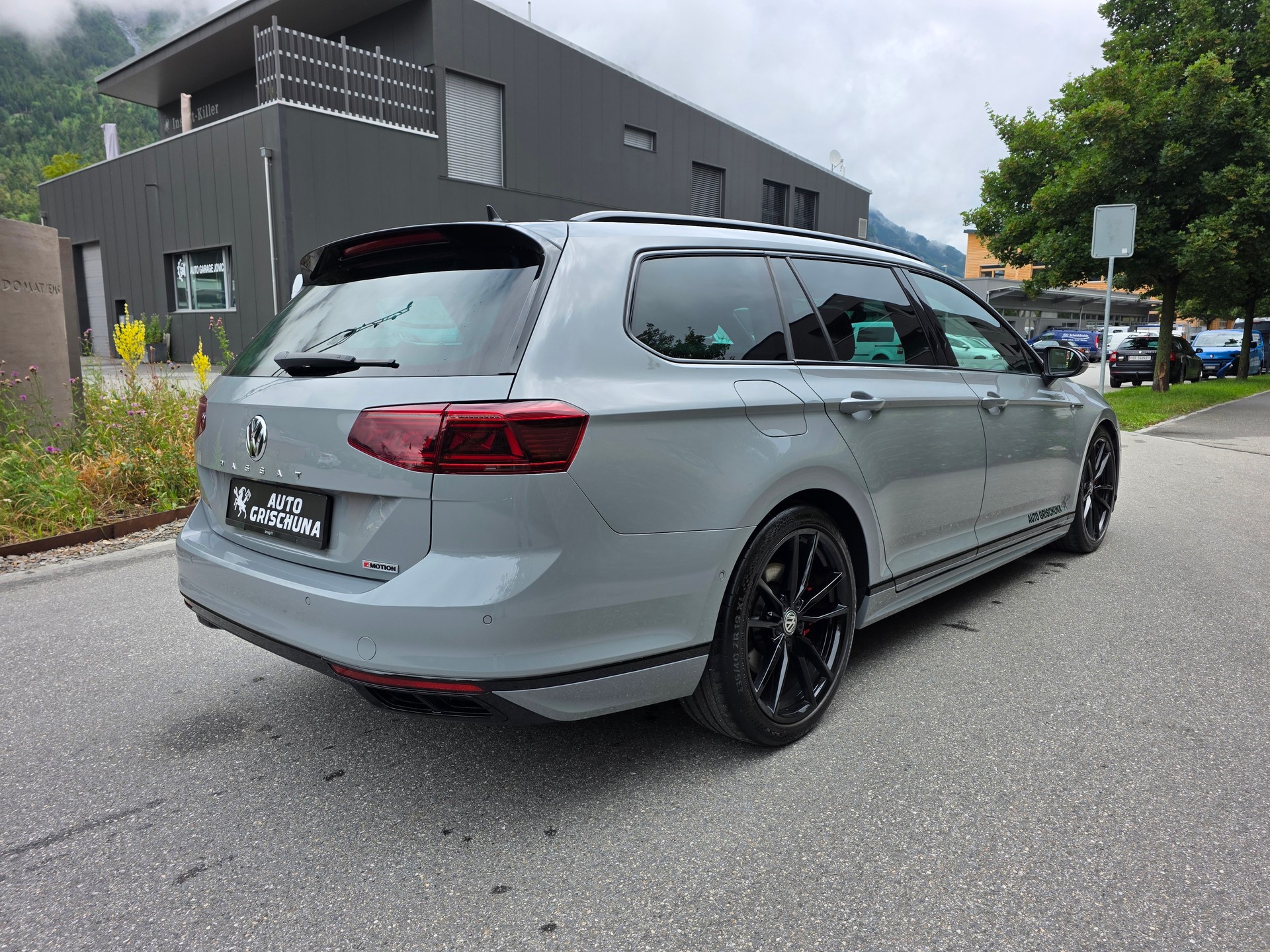 VW Passat 2.0 TDI BMT R-Line Edition 4Motion DSG-image-4