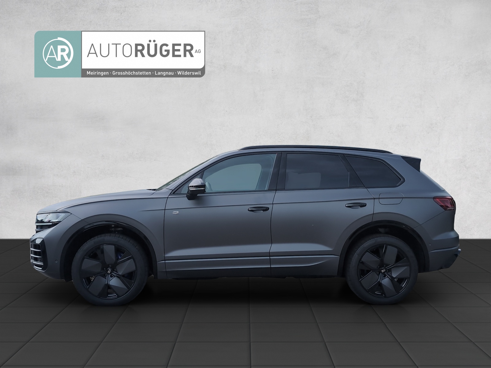 VW Touareg R Final Edition 3.0TSI 462PS 4Motion-image-2
