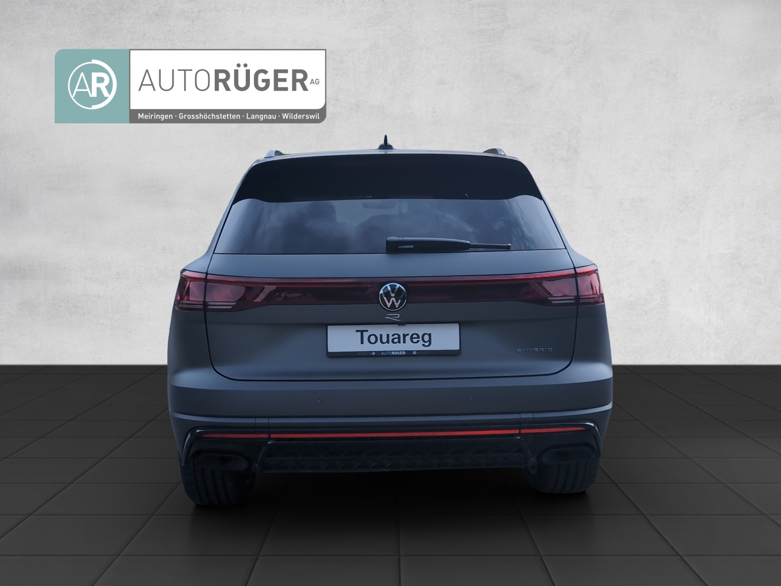VW Touareg R Final Edition 3.0TSI 462PS 4Motion-image-4