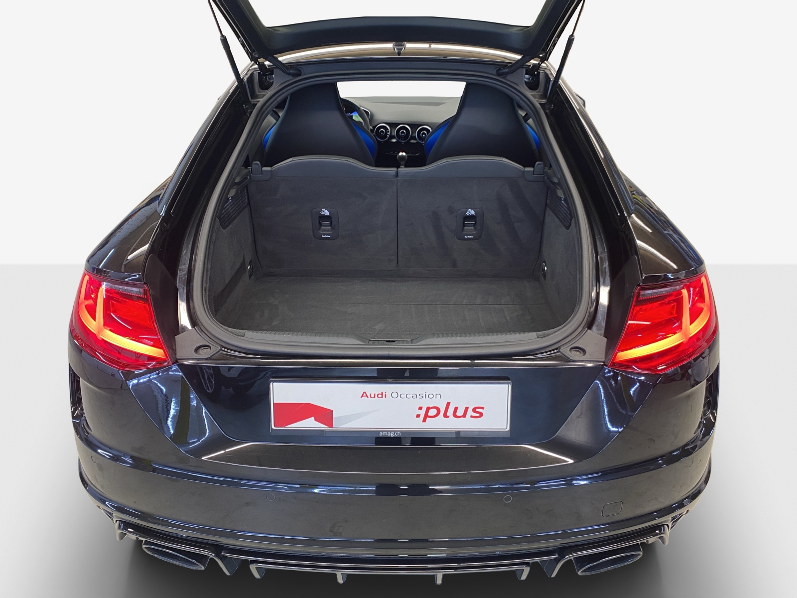 AUDI TT Coupé TTRS quattro S-tronic-image-12
