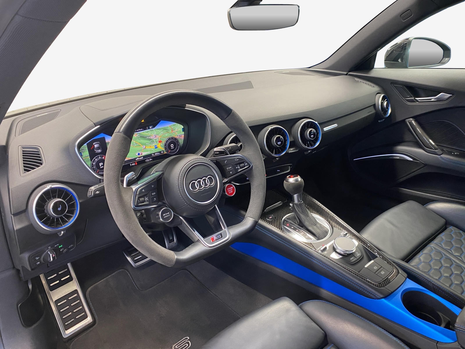 AUDI TT Coupé TTRS quattro S-tronic-image-8