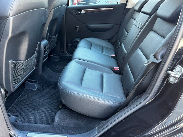 MERCEDES-BENZ A 200 Elégance-image-12