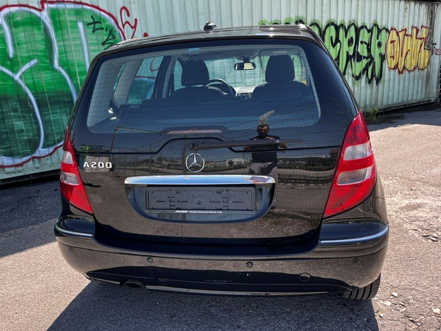 MERCEDES-BENZ A 200 Elégance-image-7