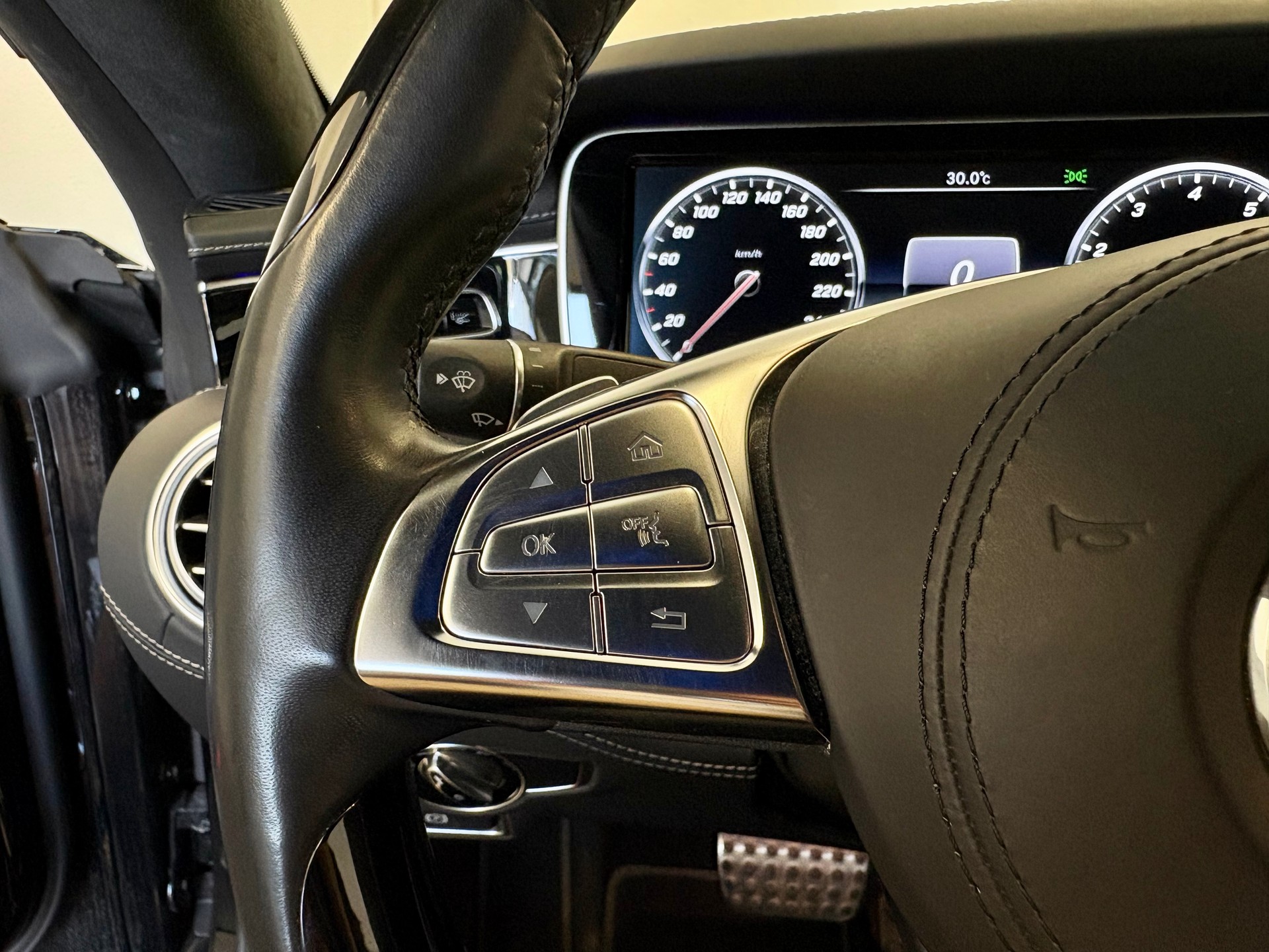 MERCEDES-BENZ S 500 Coupé 4Matic 9G-Tronic-image-18