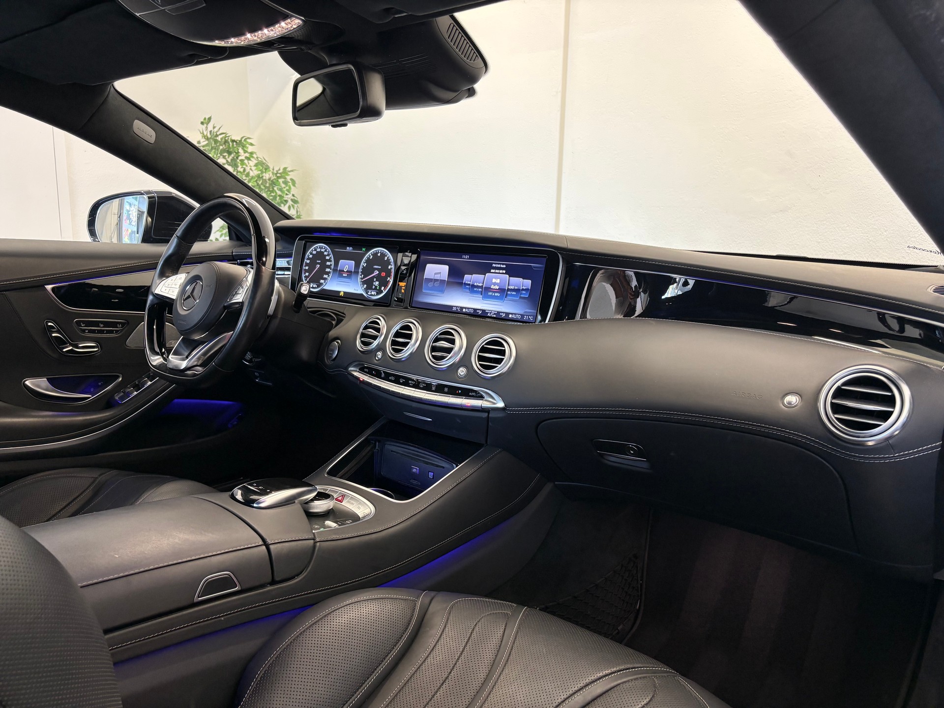 MERCEDES-BENZ S 500 Coupé 4Matic 9G-Tronic-image-23
