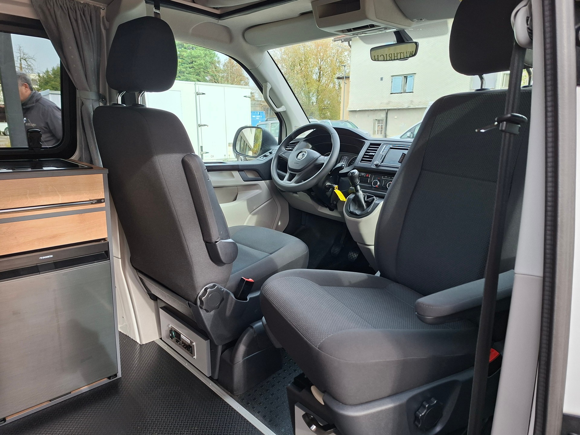 VW T6 2.0 TDI MareMonti COMFORT Camper 5Sitze-image-7