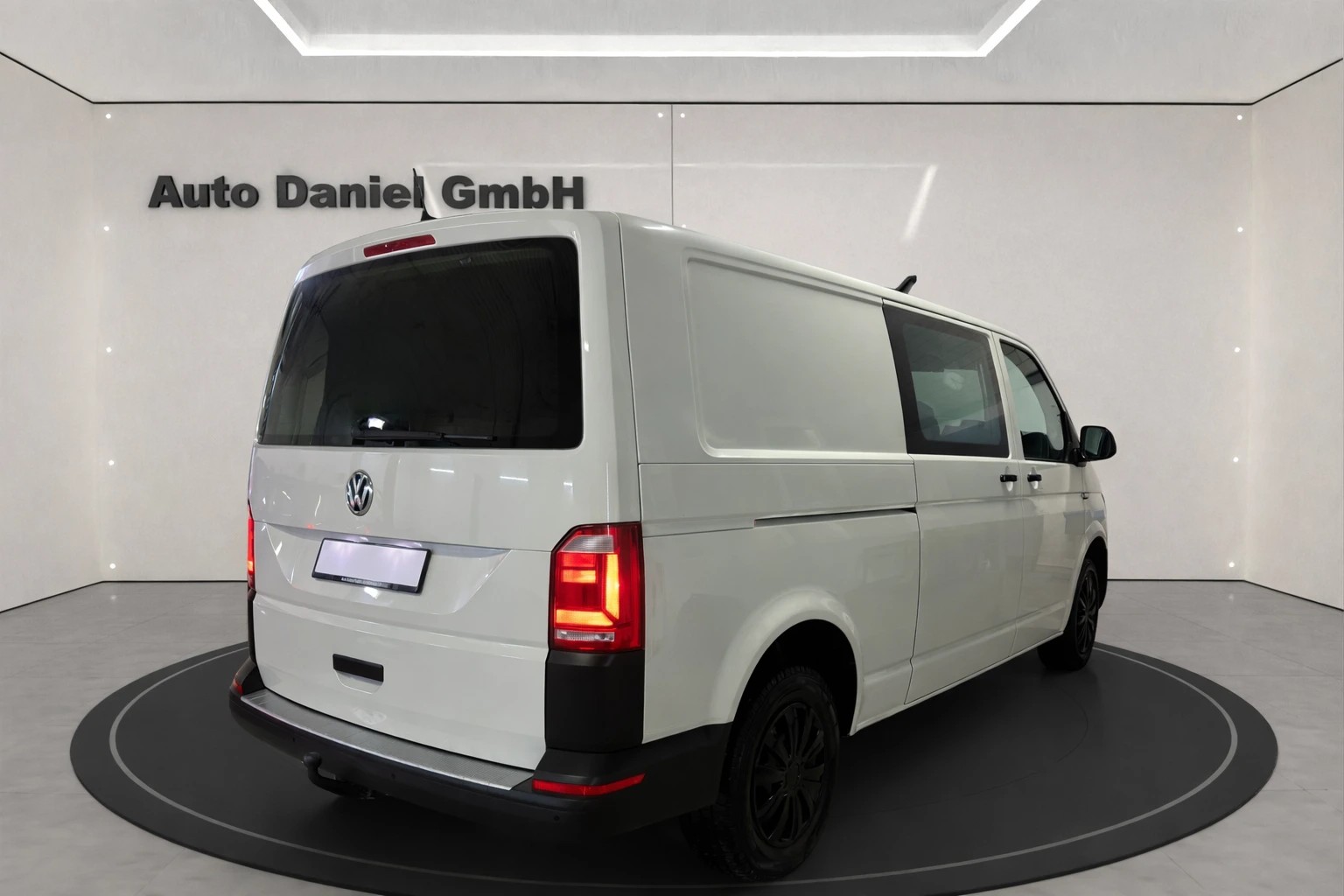 VW T6 2.0 TDI 4Motion Lang Version ( Mit AHK / Sortimo Regale )-image-4