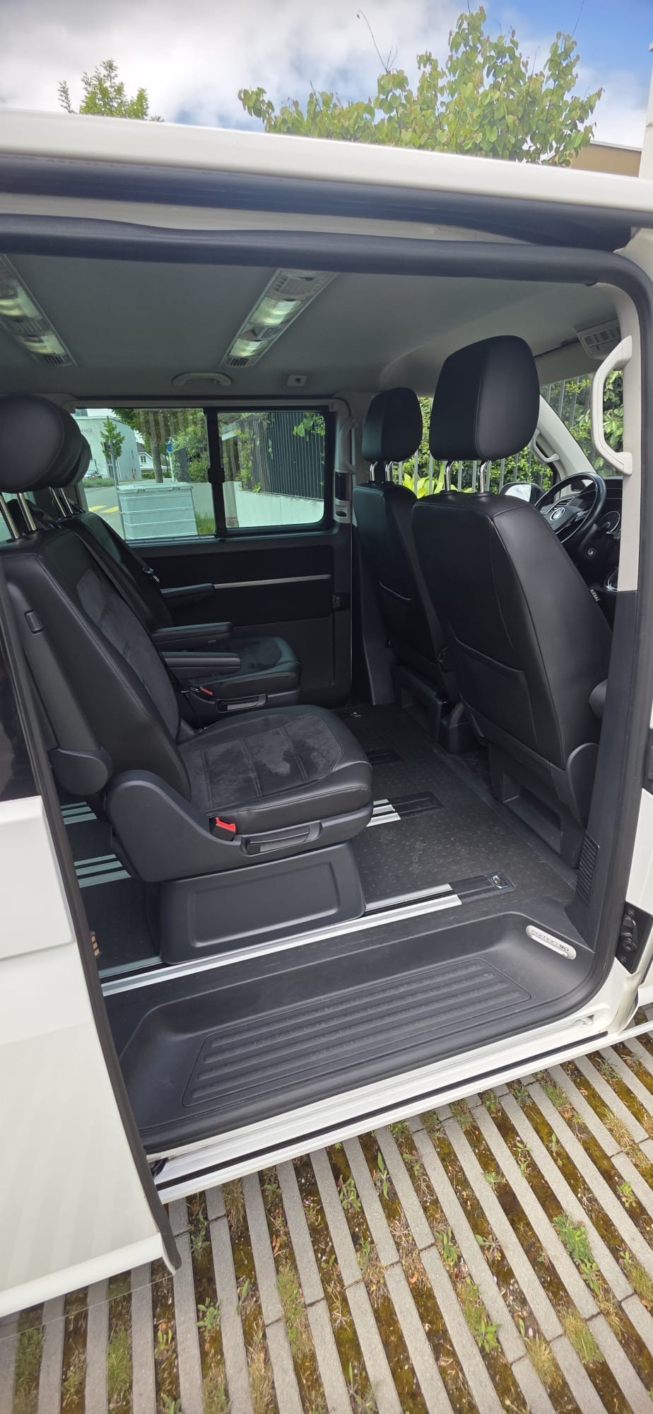 VW 2.0 TDI 204 CL Ed. 30 DSG 4m-image-3