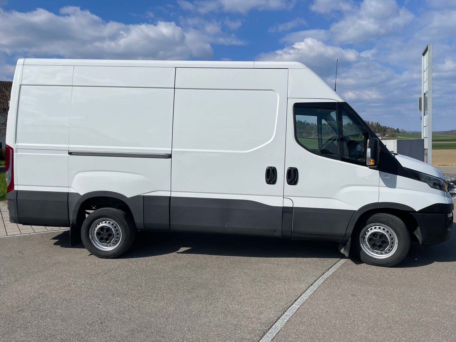 IVECO ***Frisch MFK***AUTOMAT***-image-2