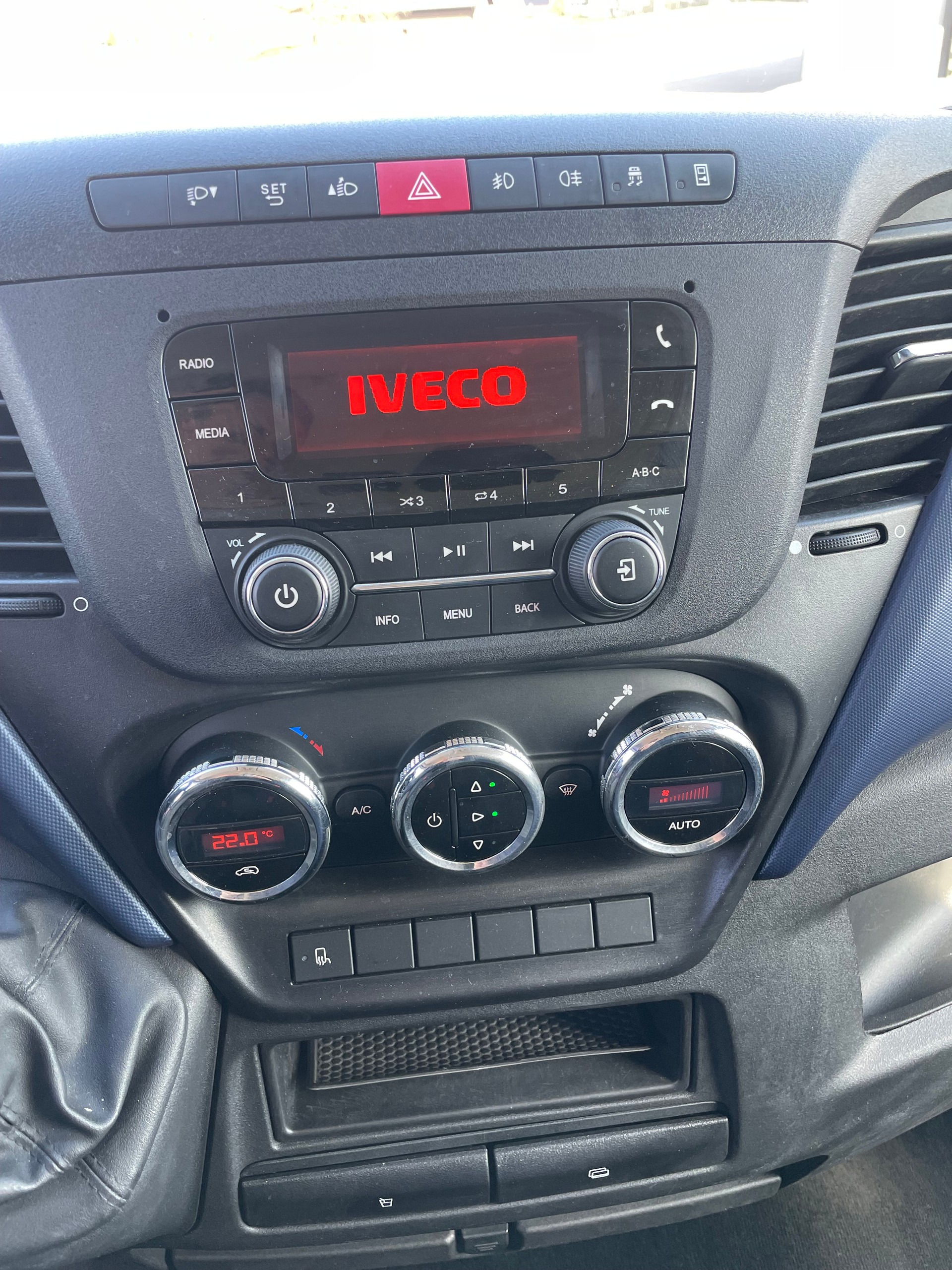 IVECO ***Frisch MFK***AUTOMAT***-image-8