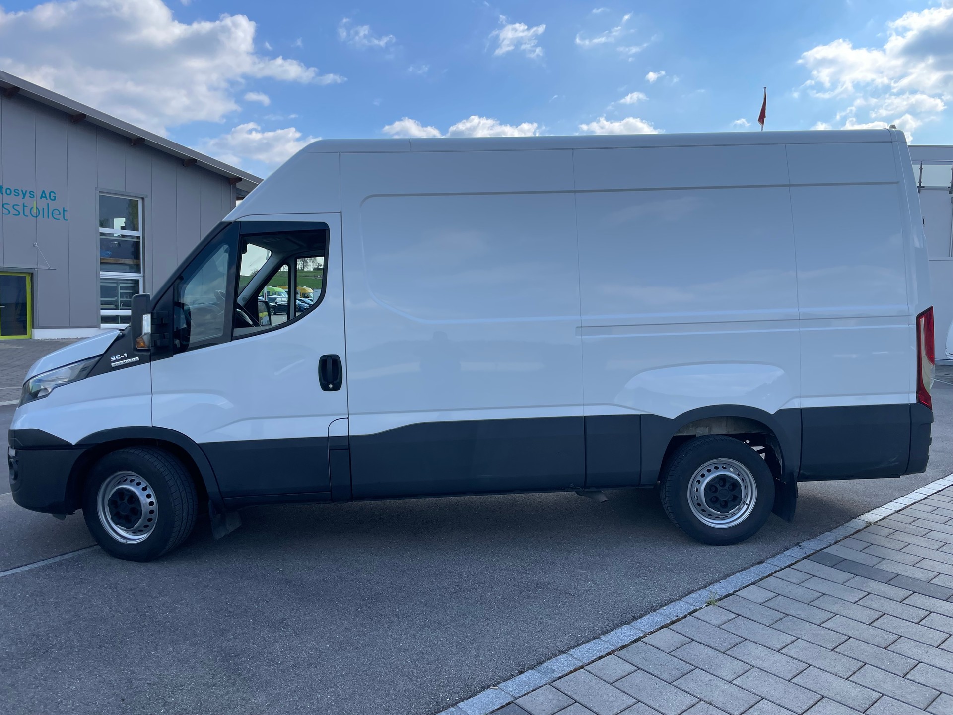 IVECO ***Frisch MFK***AUTOMAT***-image-9