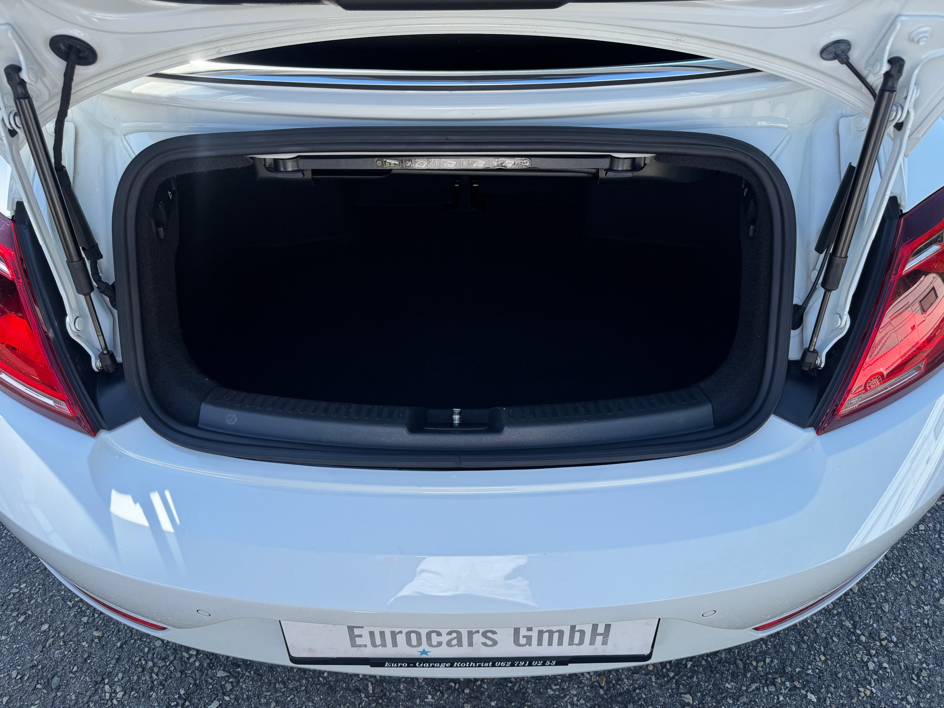 VW Beetle Cabriolet 1.2 TSI BMT-image-20