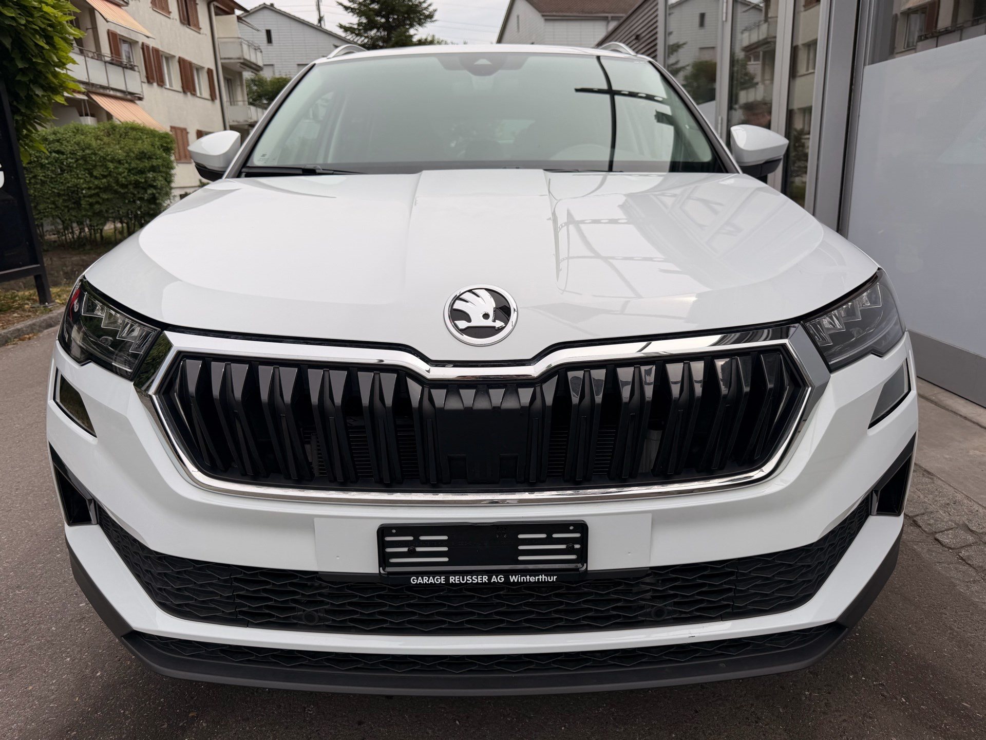 SKODA Karoq Selection *** ACC & RÜCKFAHRKAMERA ***-image-1