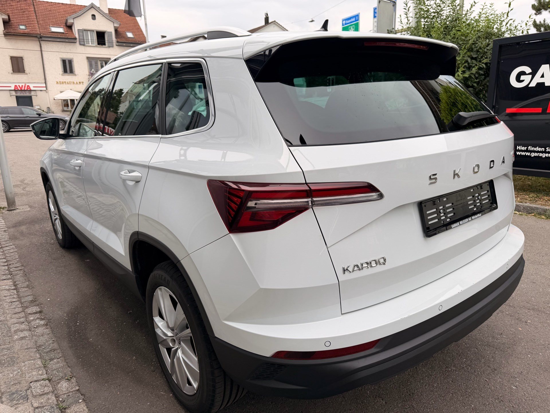 SKODA Karoq Selection *** ACC & RÜCKFAHRKAMERA ***-image-5