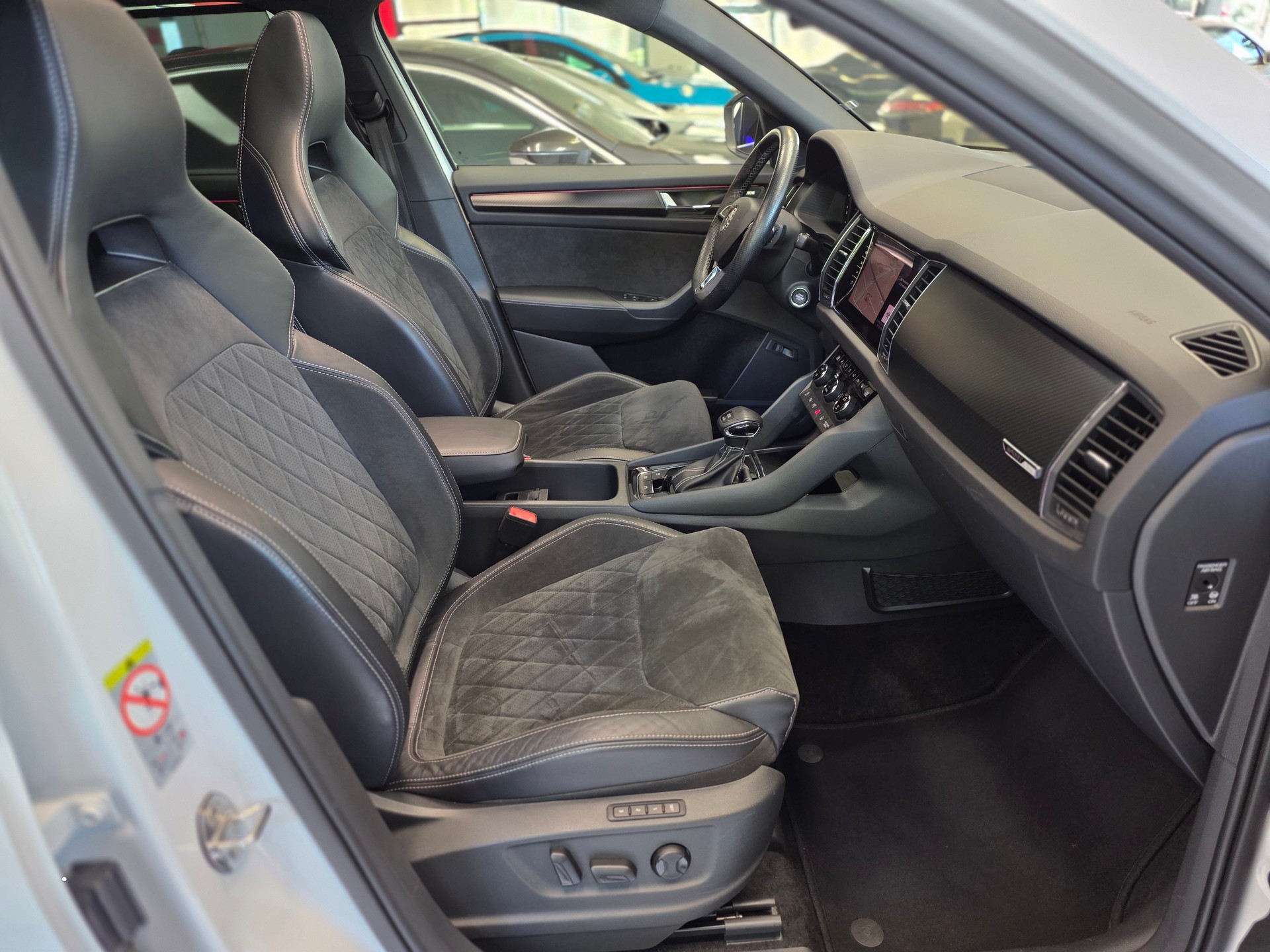 SKODA Kodiaq 2.0 TSI Sportline DSG-image-11