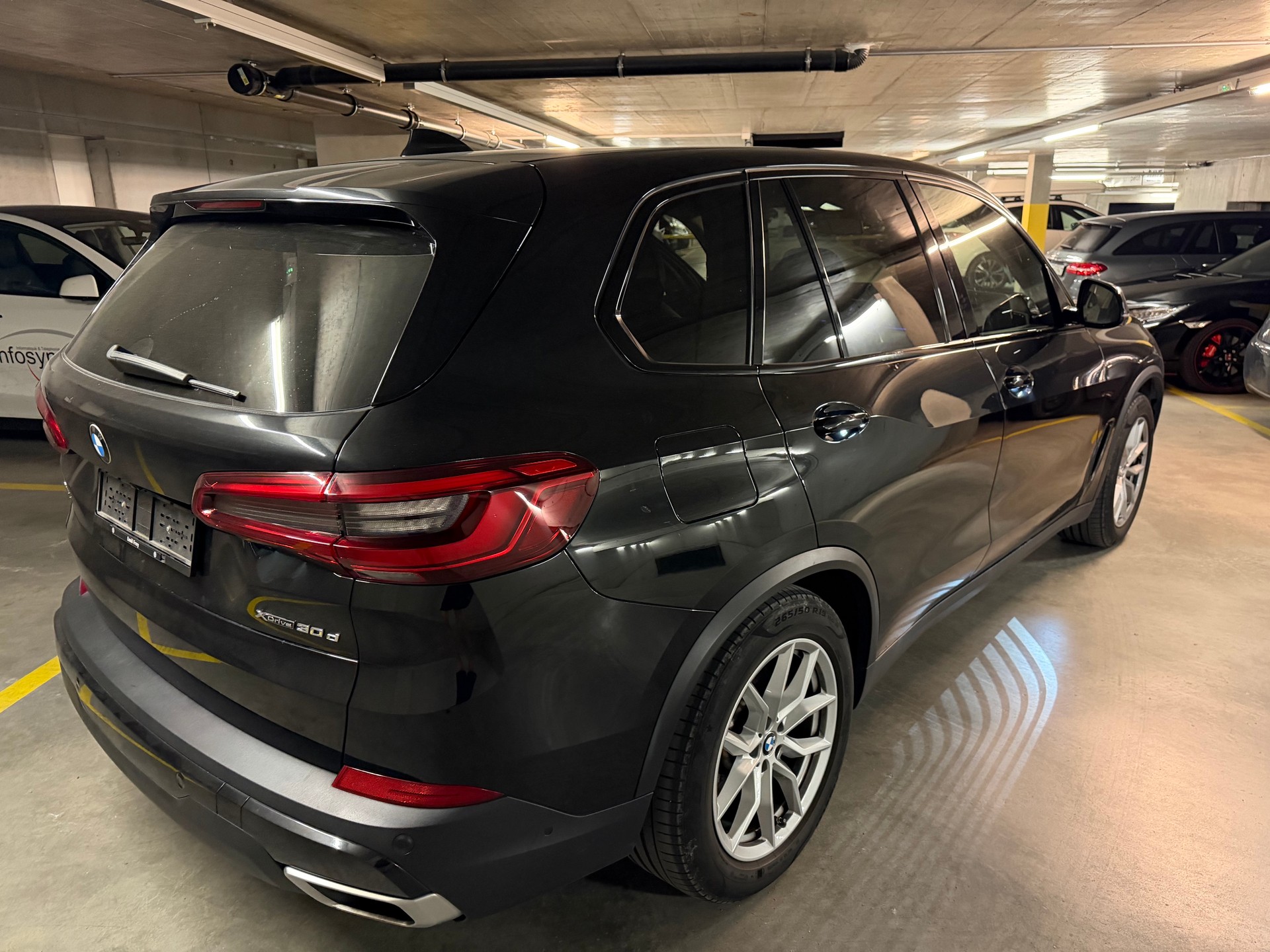 BMW 30d xDrive-image-3