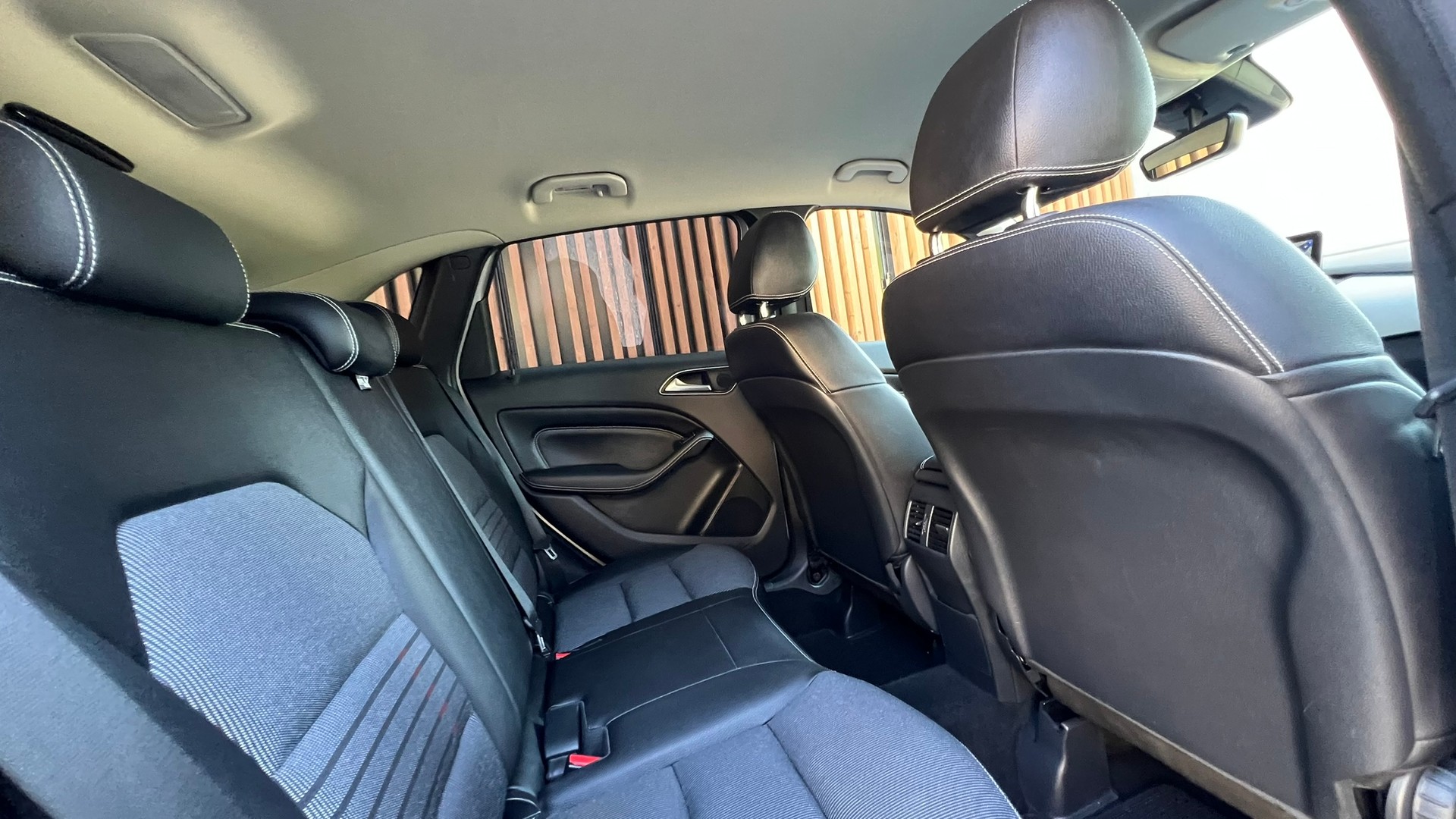 MERCEDES-BENZ B 200 CDI 7G-DCT SPORT l 136 PS-image-27