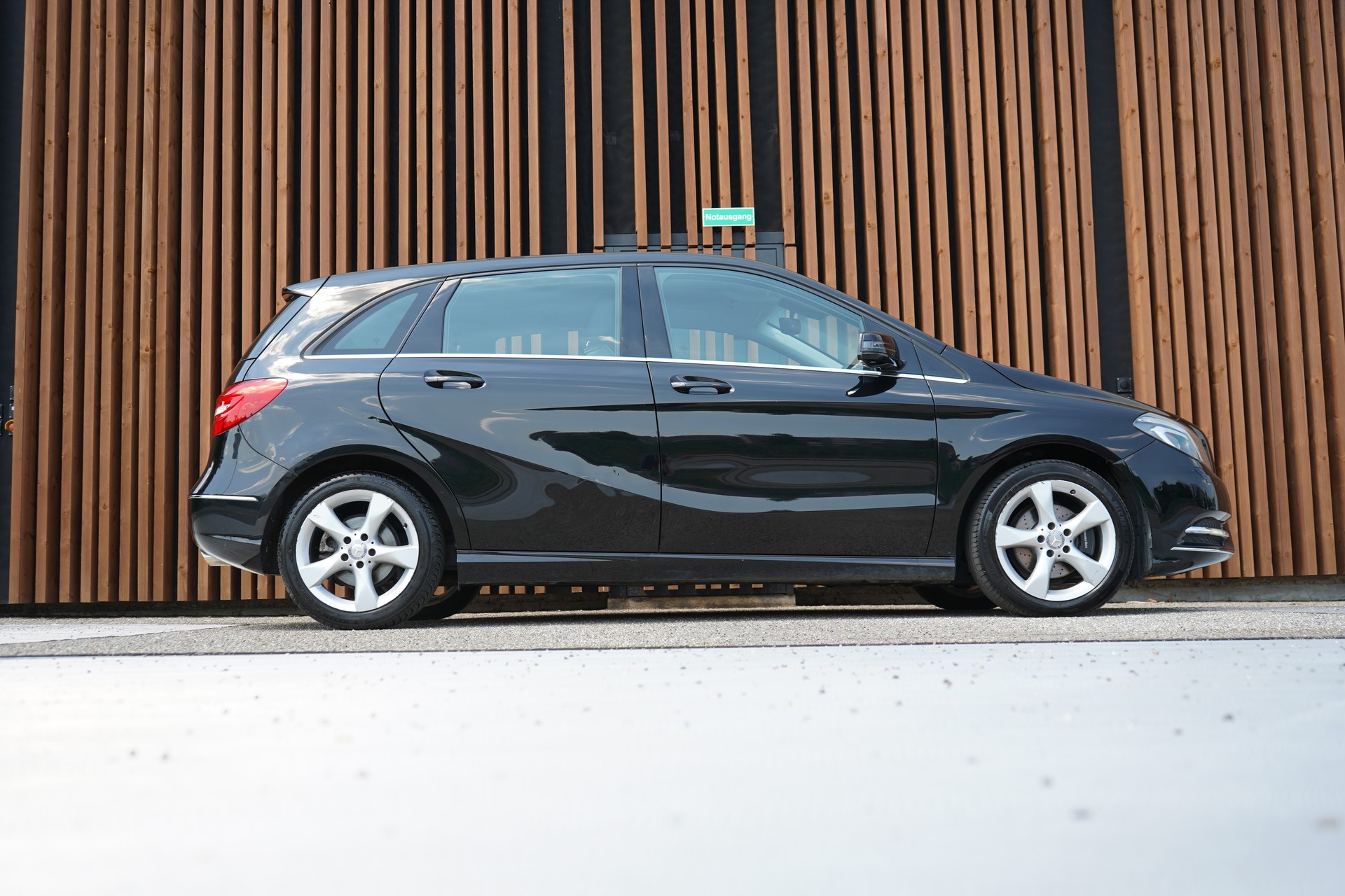 MERCEDES-BENZ B 200 CDI 7G-DCT SPORT l 136 PS-image-0