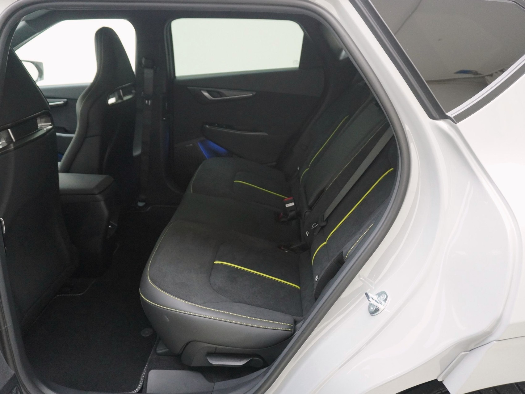KIA EV6 84 kWh GT 4x4-image-15