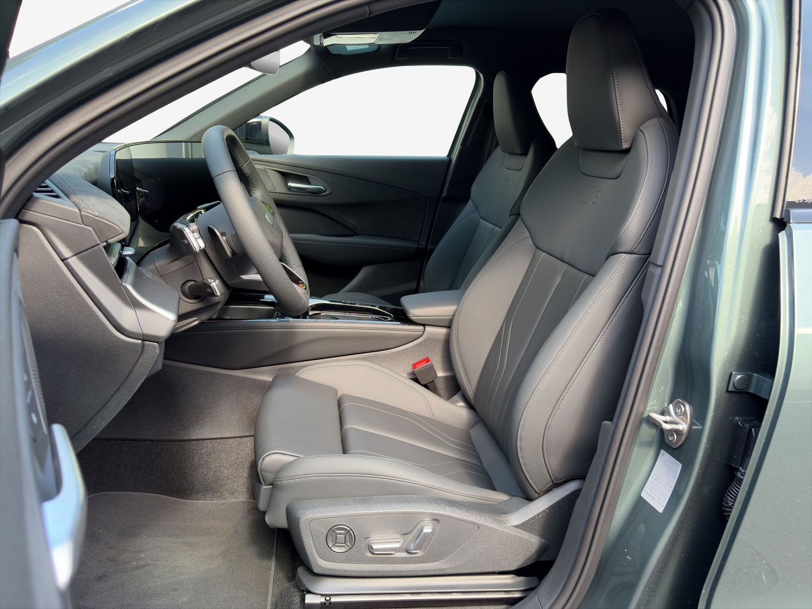 AUDI Q3 Sportback TFSI quattro 195 kW S tronic-image-7
