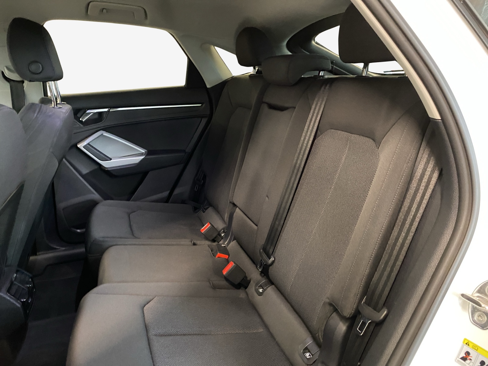 AUDI Q3 Sportback 45 TFSI e Attraction S-tronic-image-12