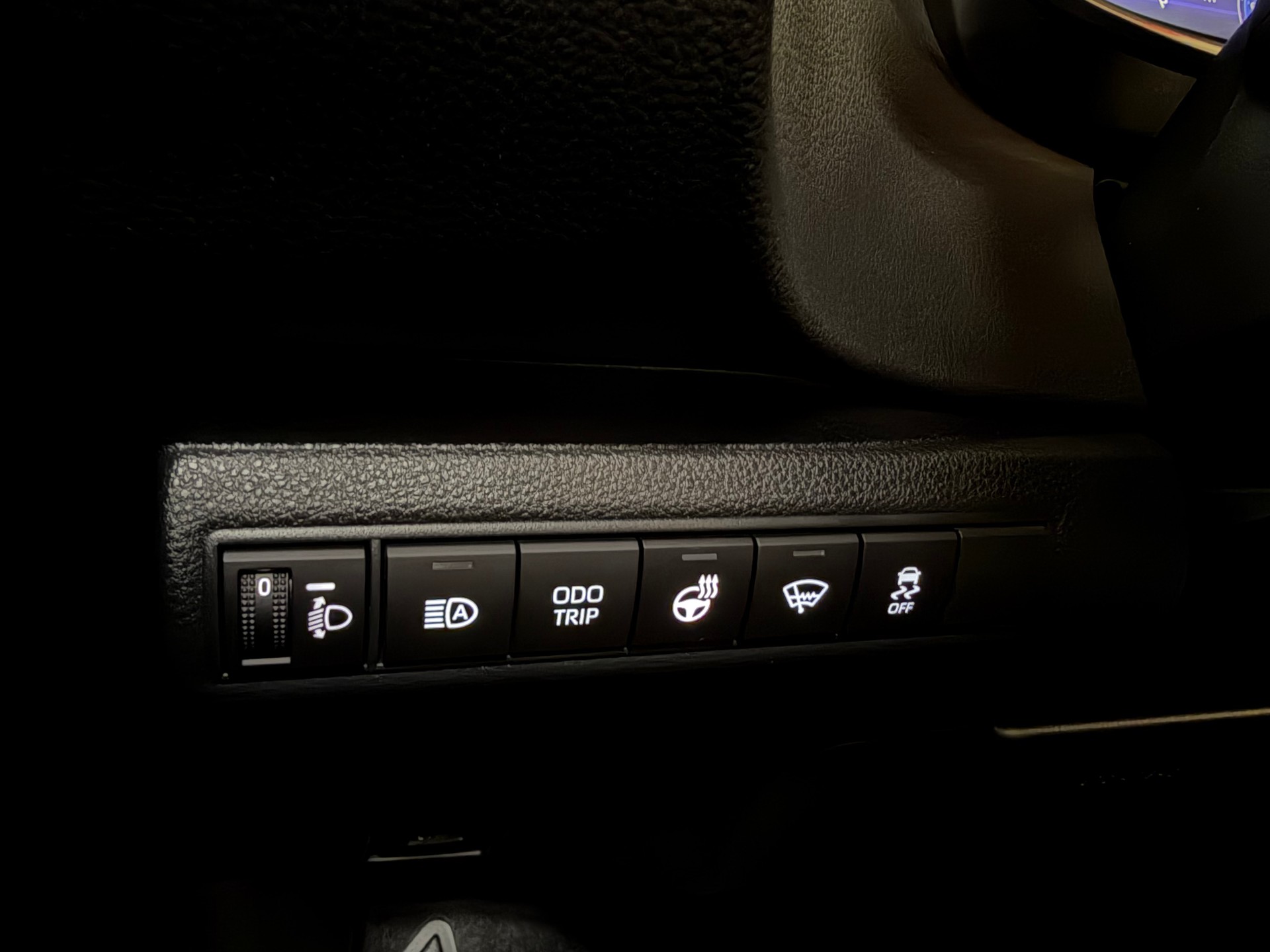 TOYOTA Corolla Touring Sports 1.8 HSD Active e-CVT-image-24