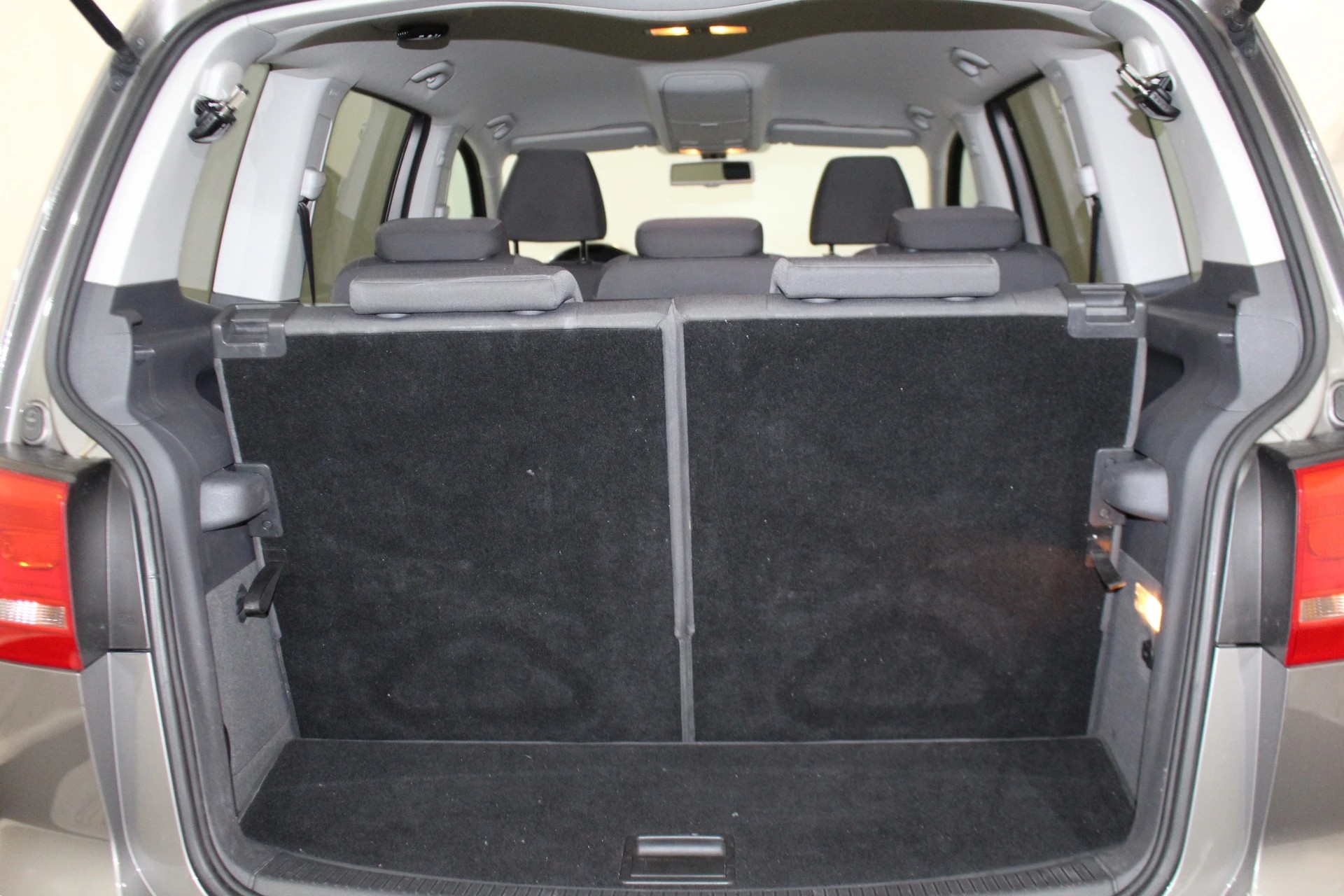 VW Touran 1.4 TSI 140 Comfortline-image-8