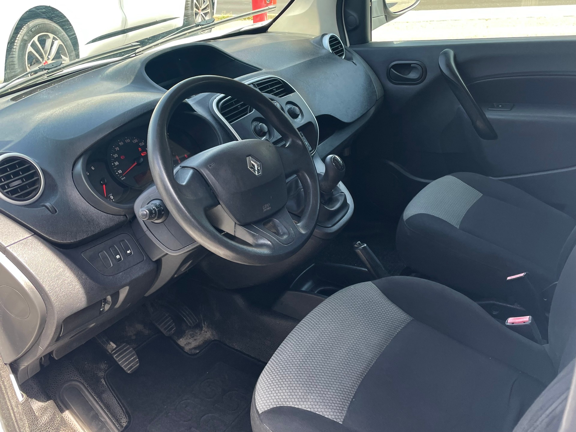 RENAULT Kangoo Maxi dCi 90 ENERGY Access 2 Pl./2 pl.-image-4