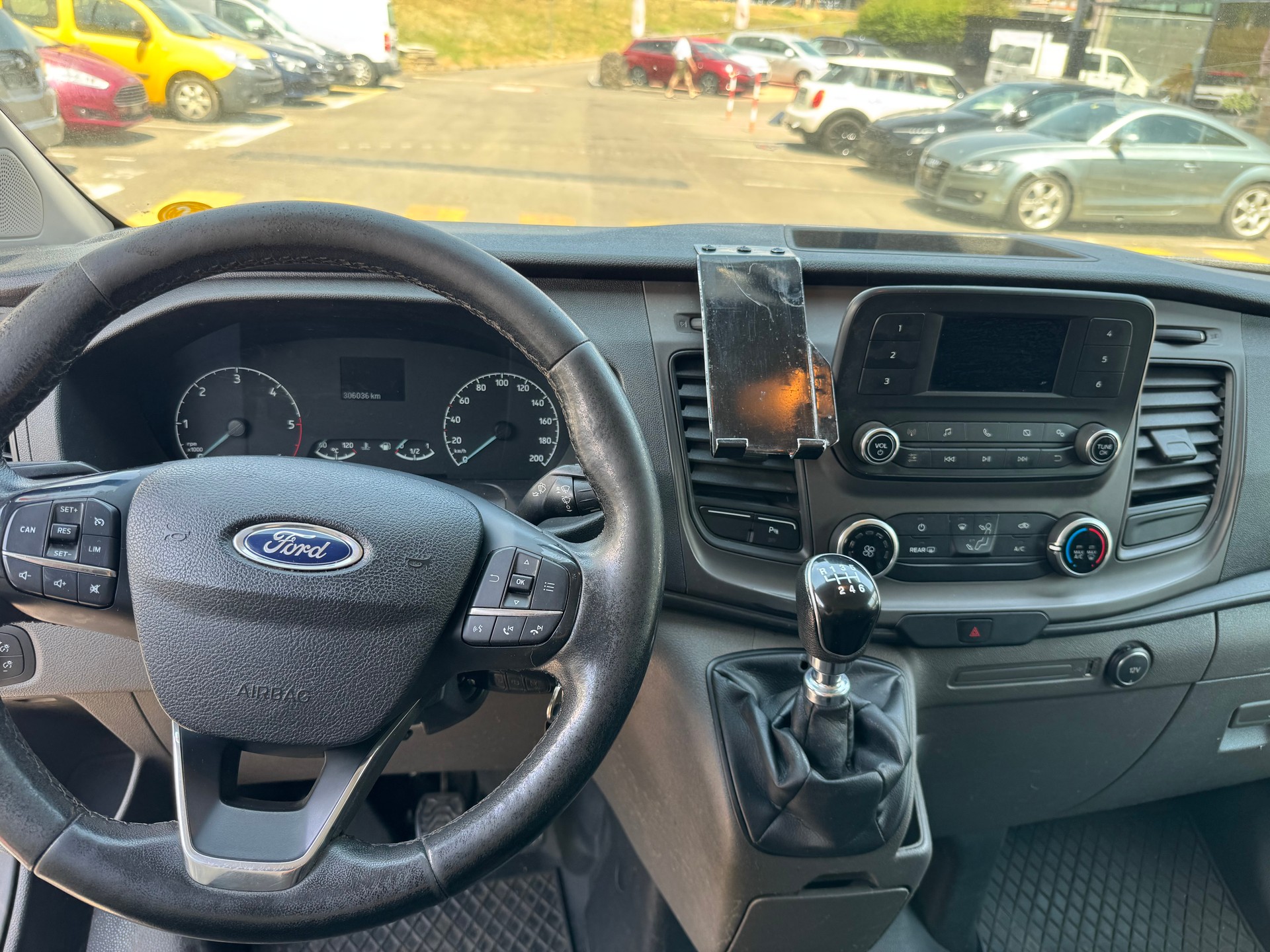 FORD Transit Custom Van 280 L1H1 Ambiente-image-15