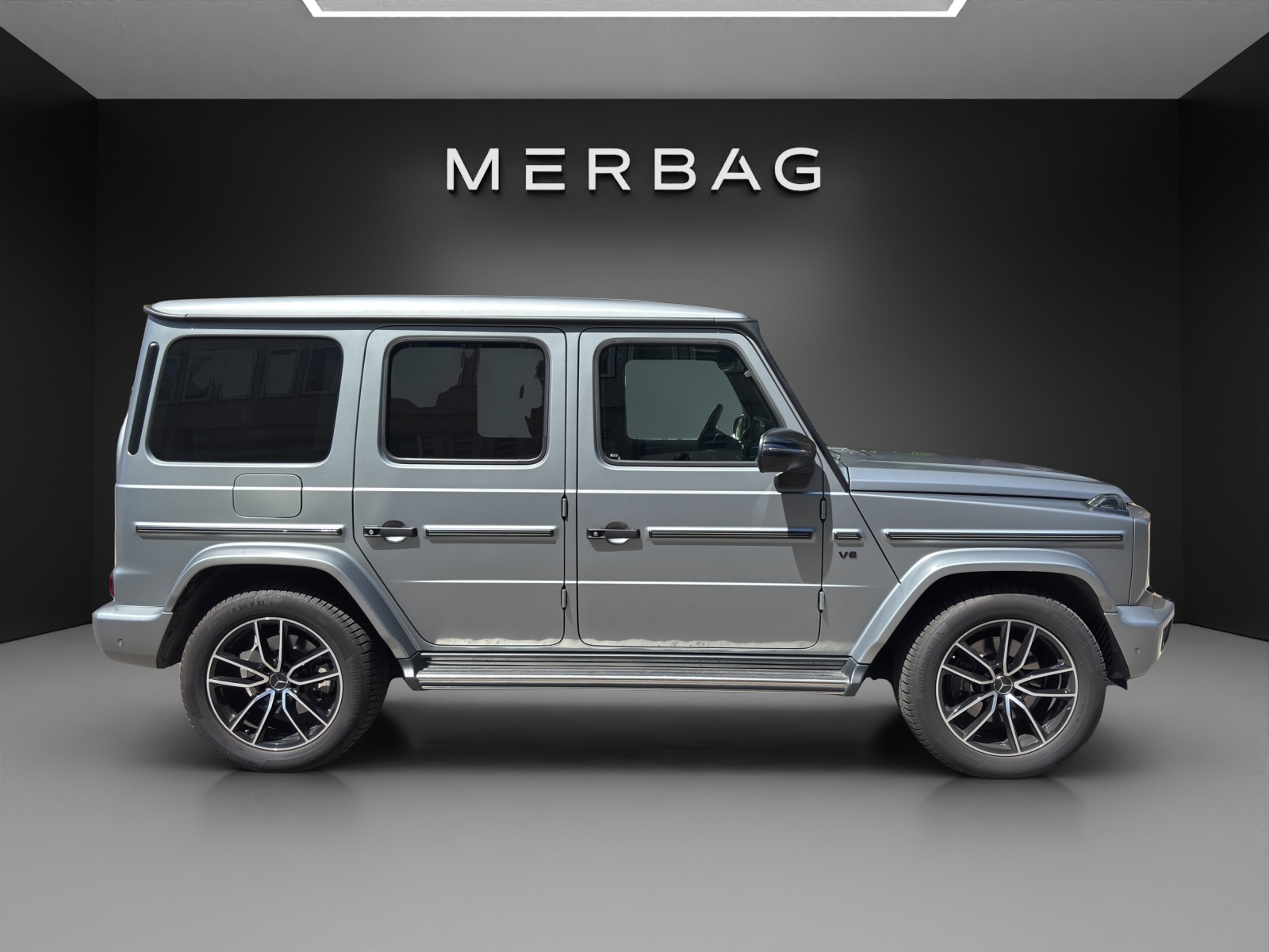 MERCEDES-BENZ G 500 AMG Line 9G-Tronic-image-4