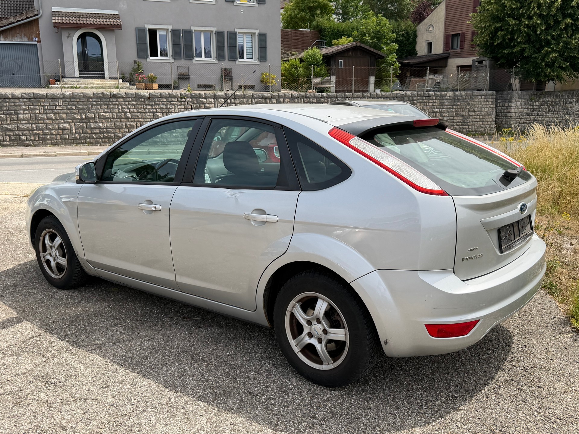 FORD Focus 1.8i Titanium-image-2