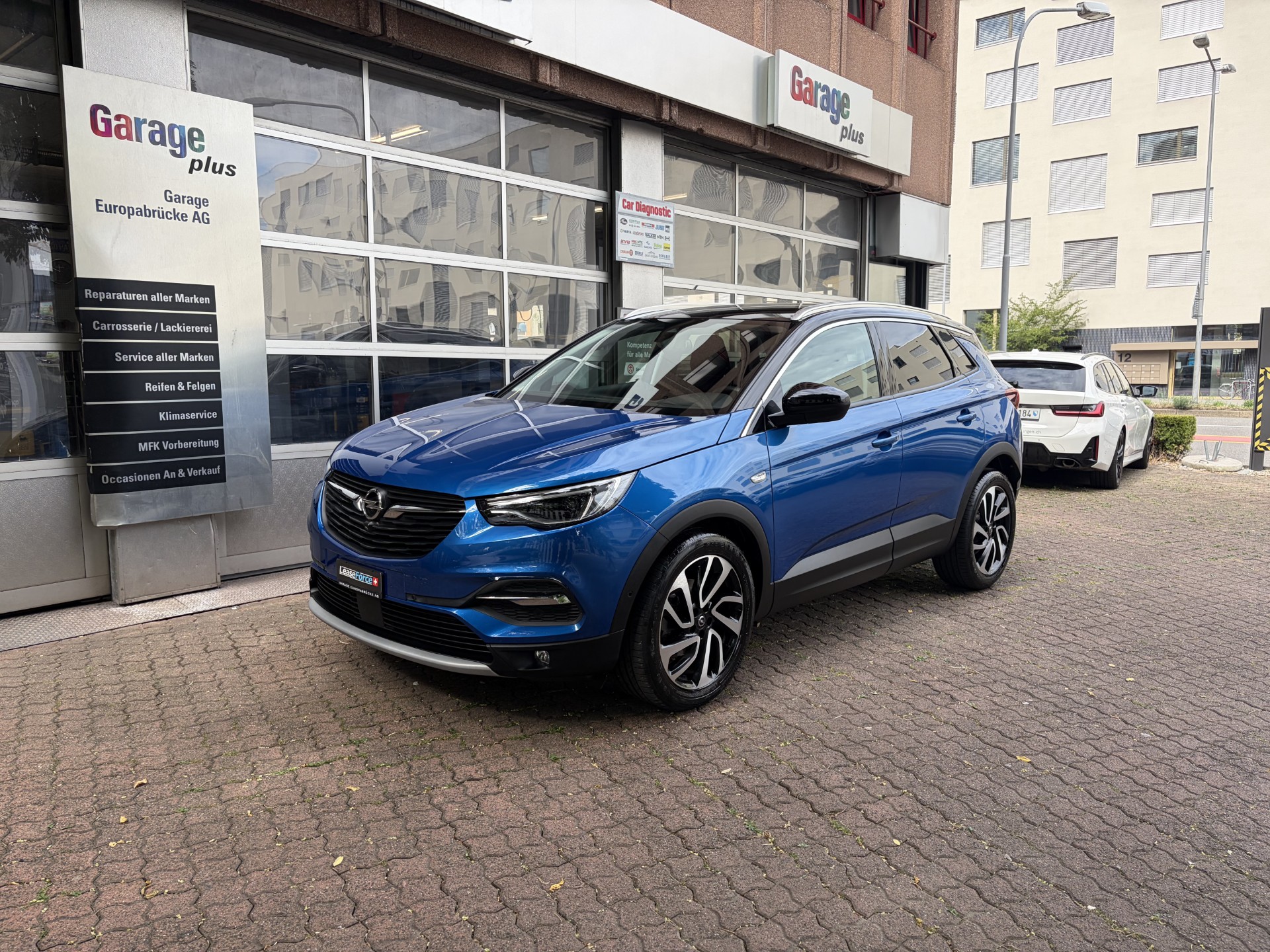 OPEL Grandland X 2.0CDTi Ultimate Automatik-image-1