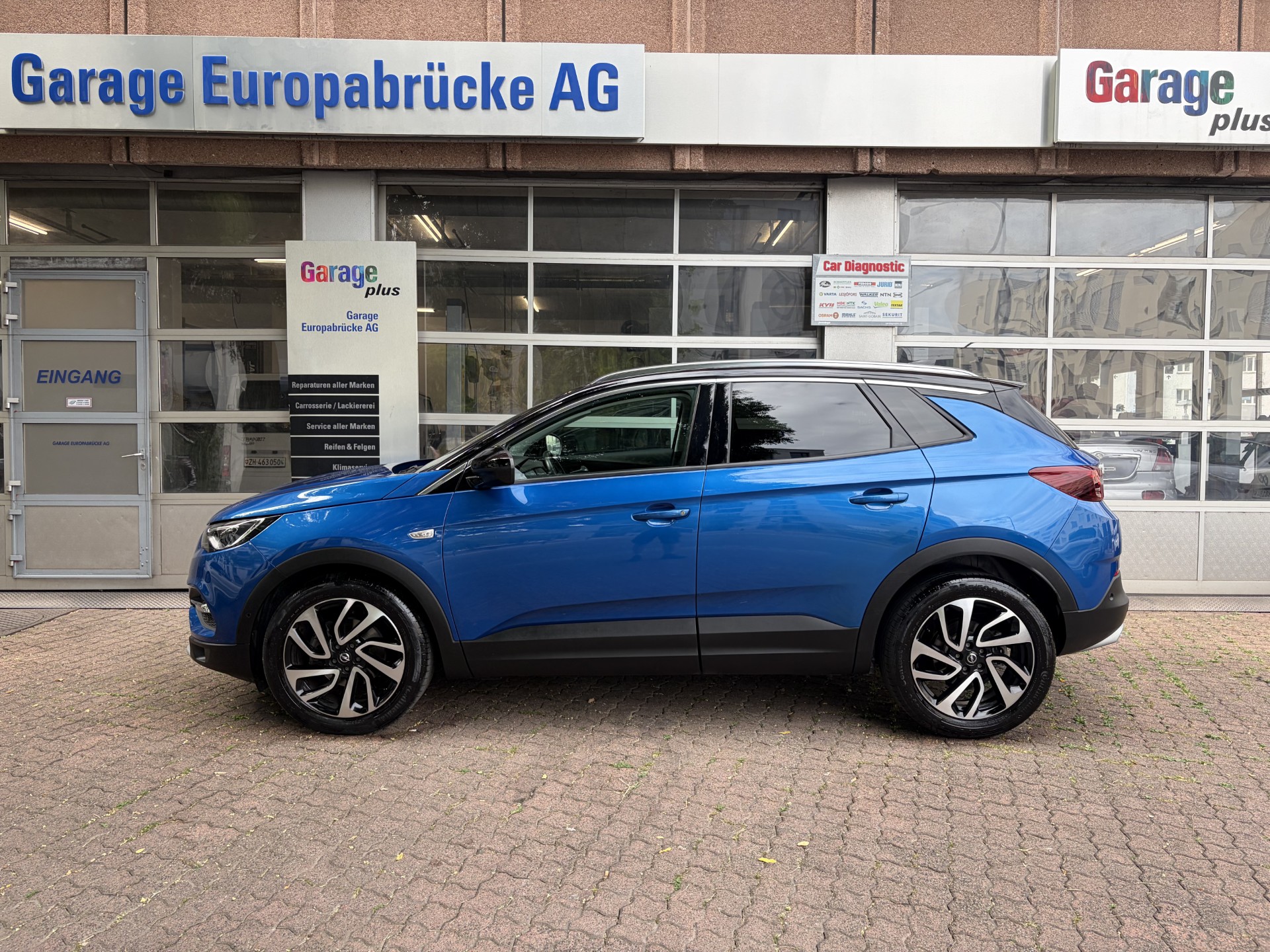 OPEL Grandland X 2.0CDTi Ultimate Automatik-image-2