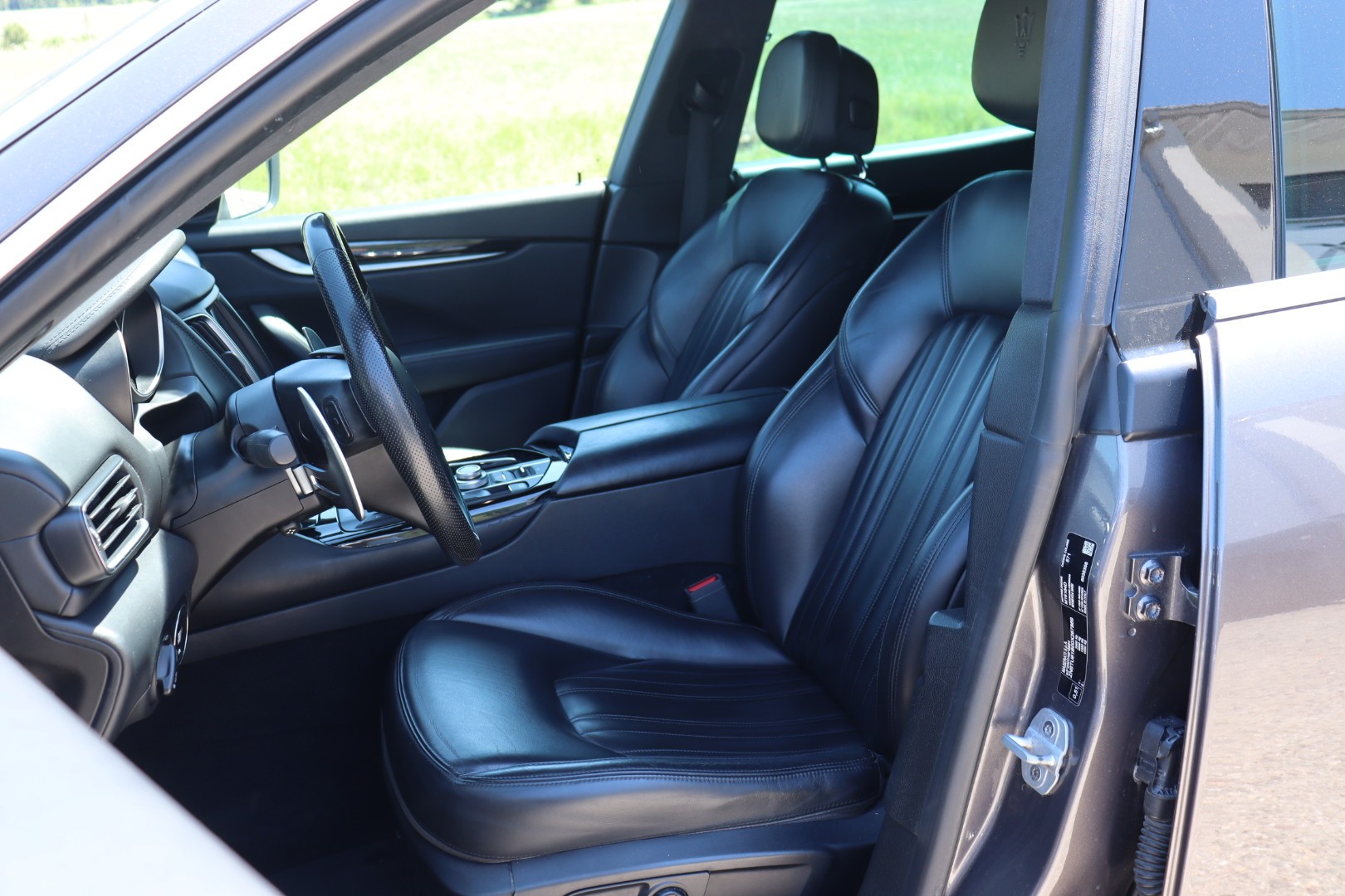 MASERATI Levante D 3.0 V6 Automatica • CH • Expertise • Garantie-image-8