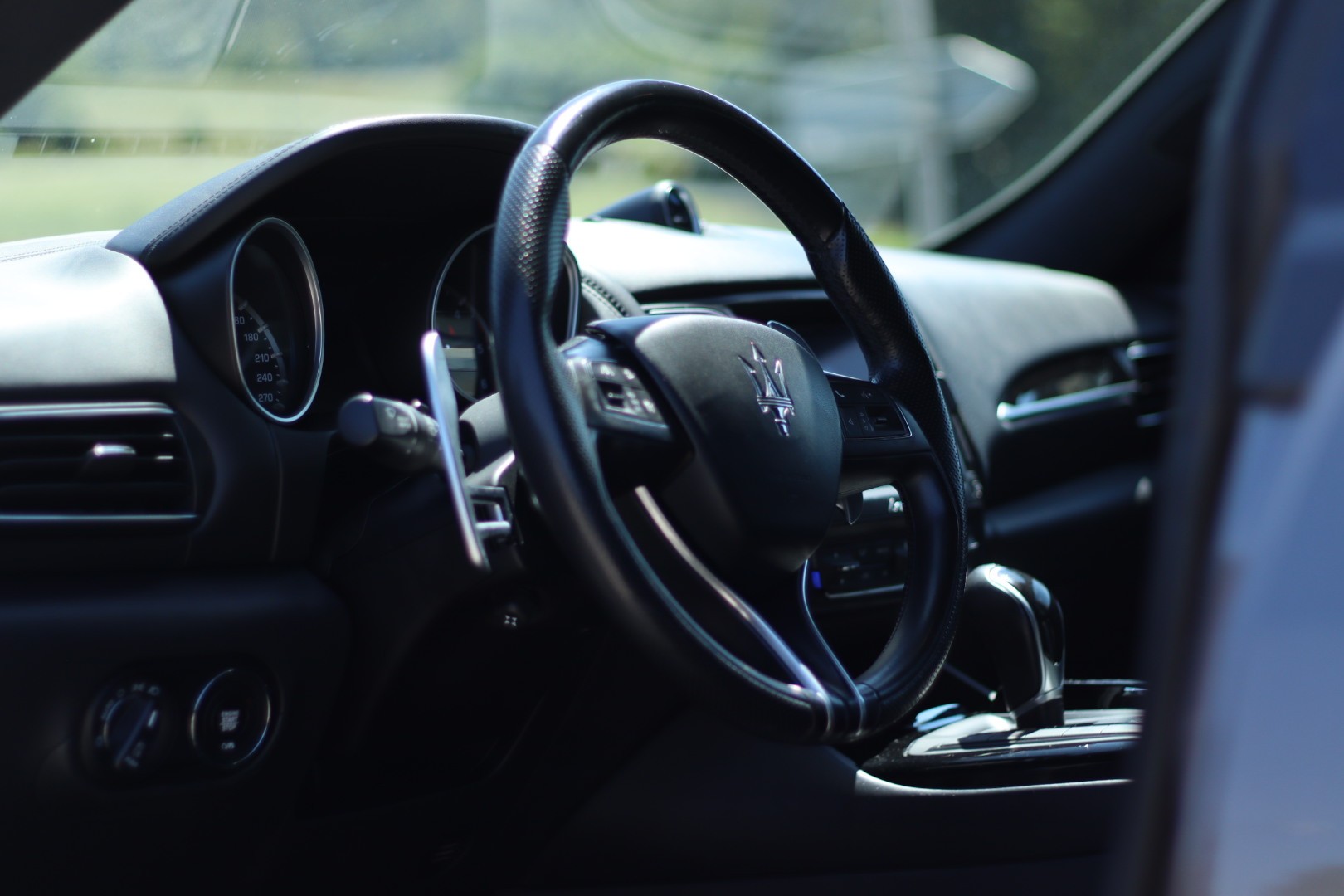 MASERATI Levante D 3.0 V6 Automatica • CH • Expertise • Garantie-image-1