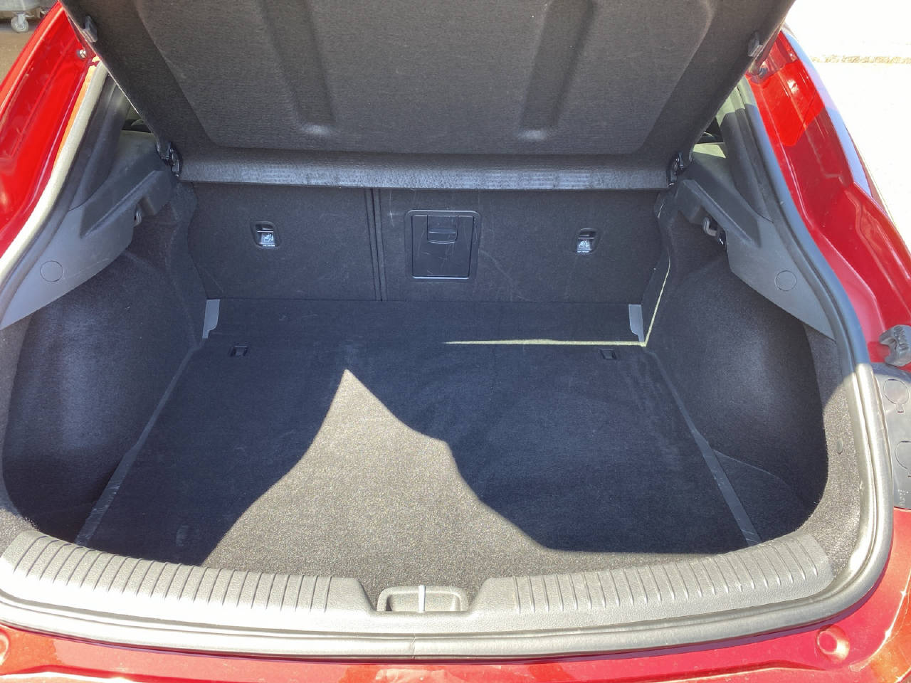 HYUNDAI i30 Fastback 1.5 T-GDi N-Line-image-11