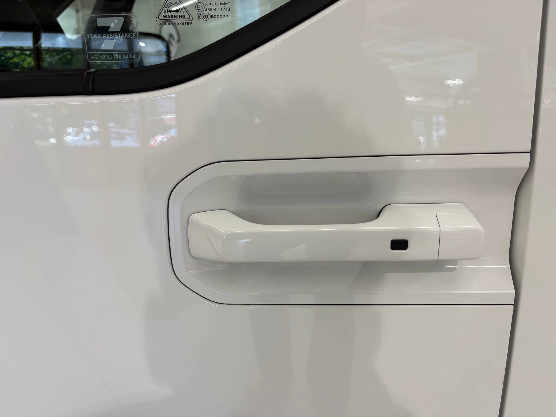 KIA PV5 Cargo 71.2 kWh Plus-image-12