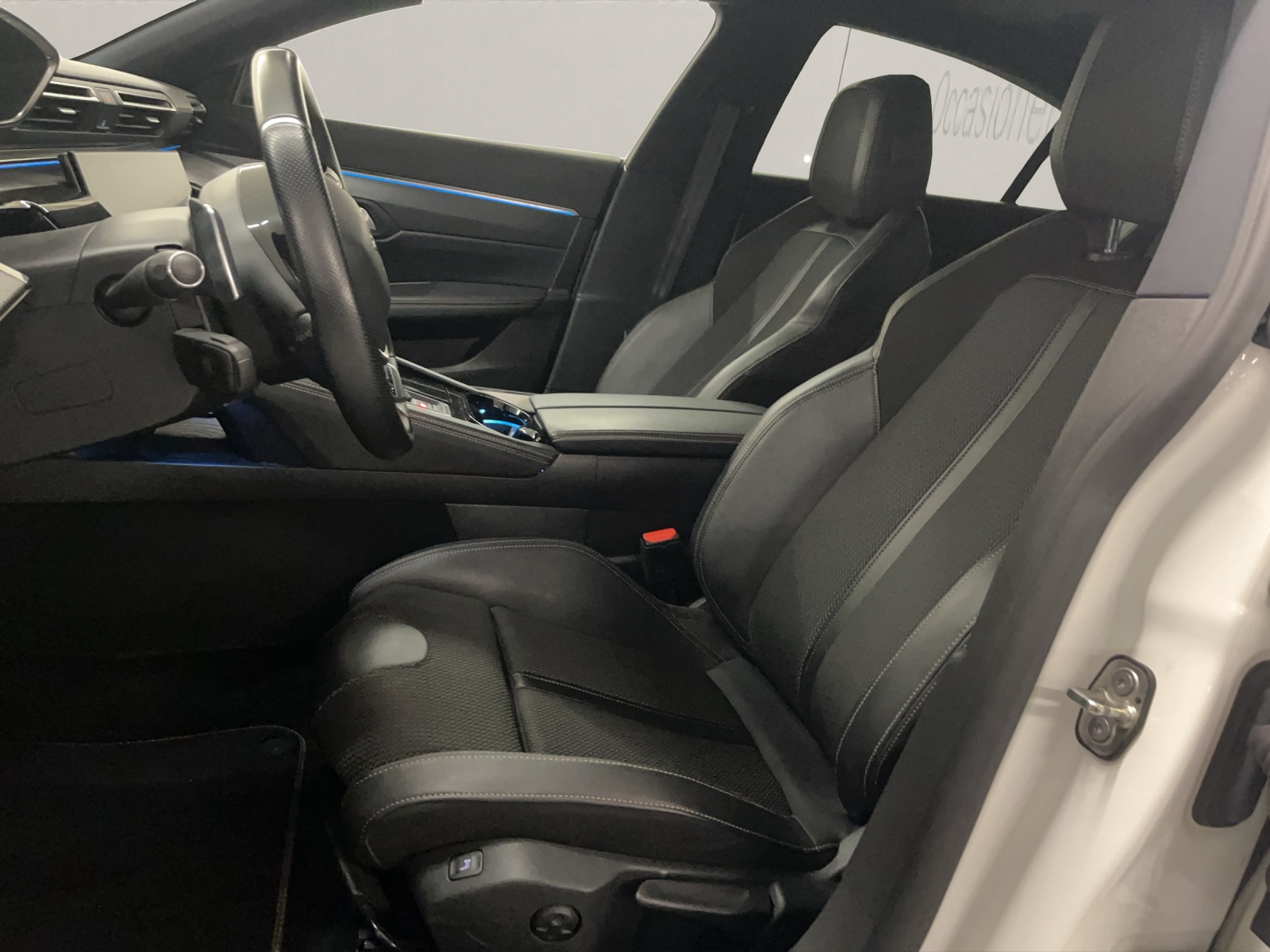 PEUGEOT 508 1.5 BlueHDi Allure-image-6