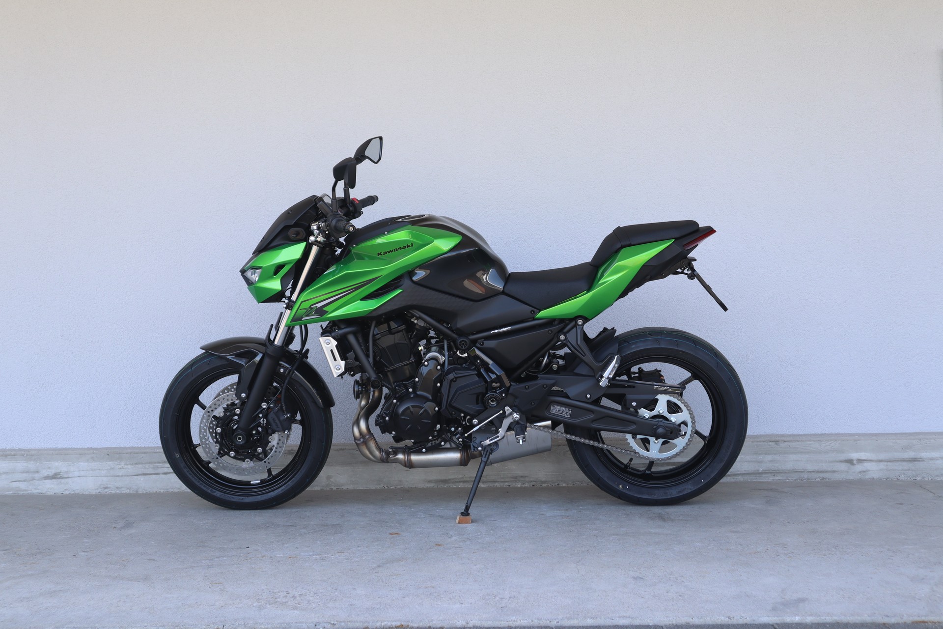 KAWASAKI Z 650 S-showroom-element-3
