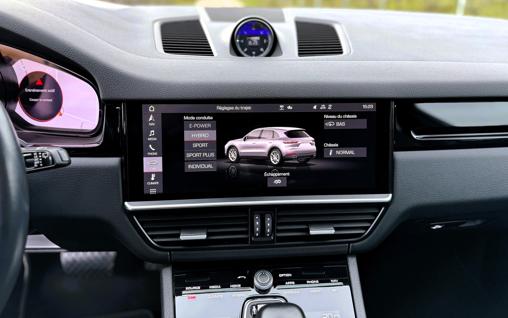 PORSCHE Cayenne E-Hybrid-image-20