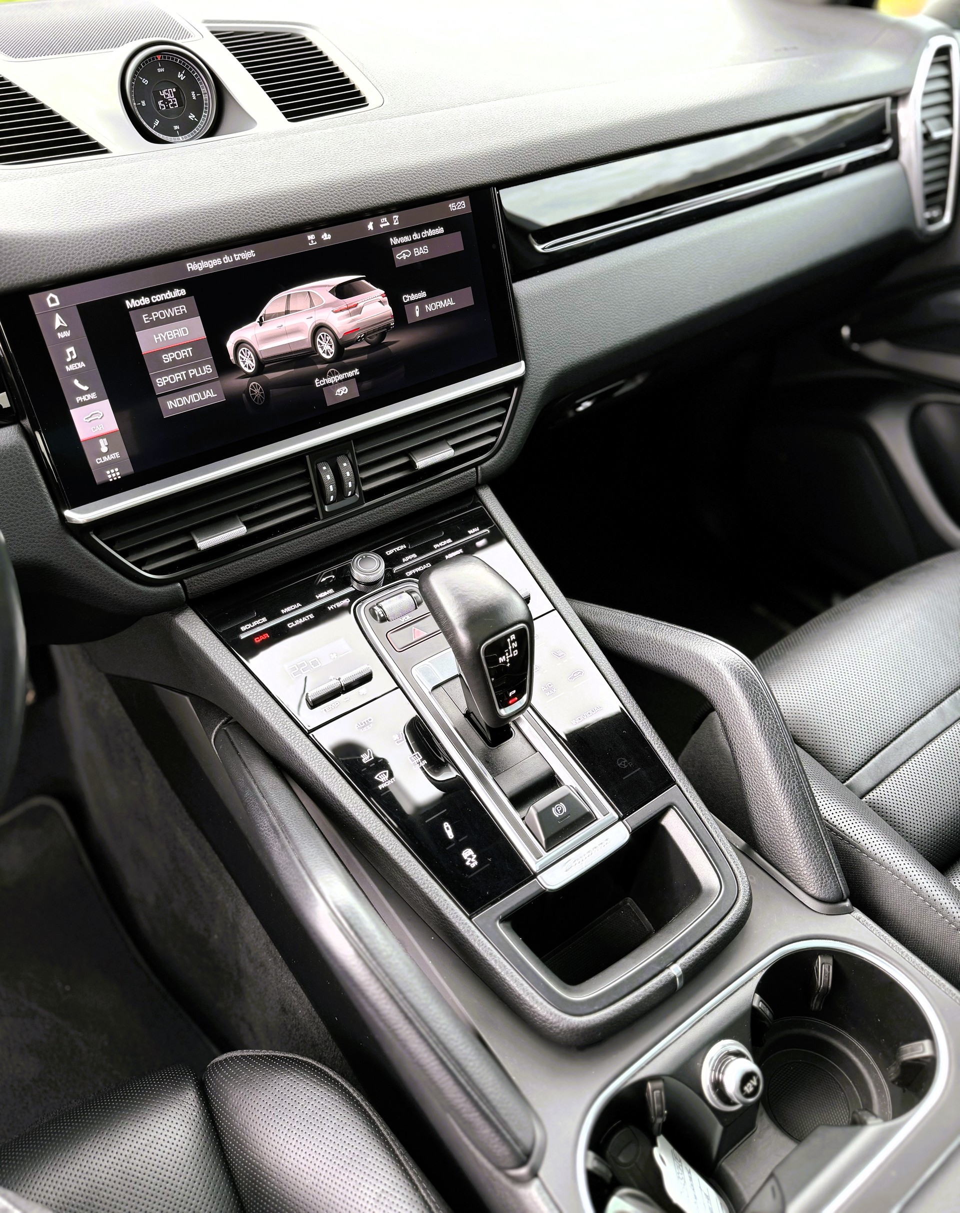 PORSCHE Cayenne E-Hybrid-image-19
