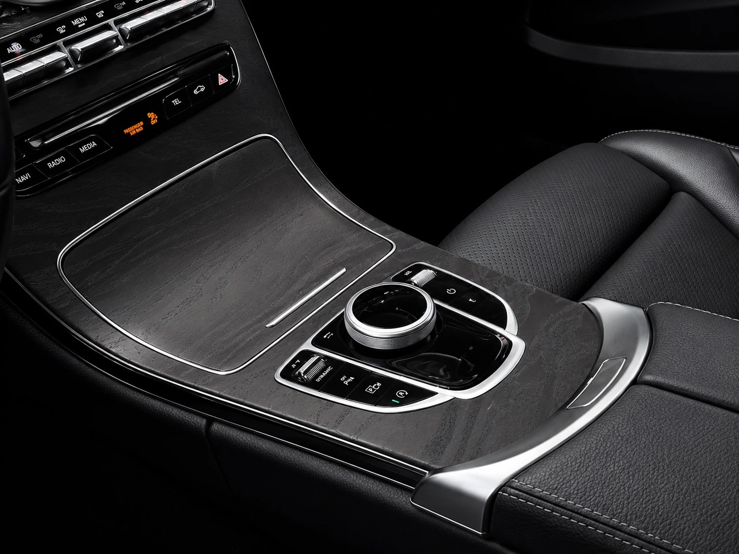 MERCEDES-BENZ C 200 AMG Line 4matic Kombi CH FAHRZEUG-image-16